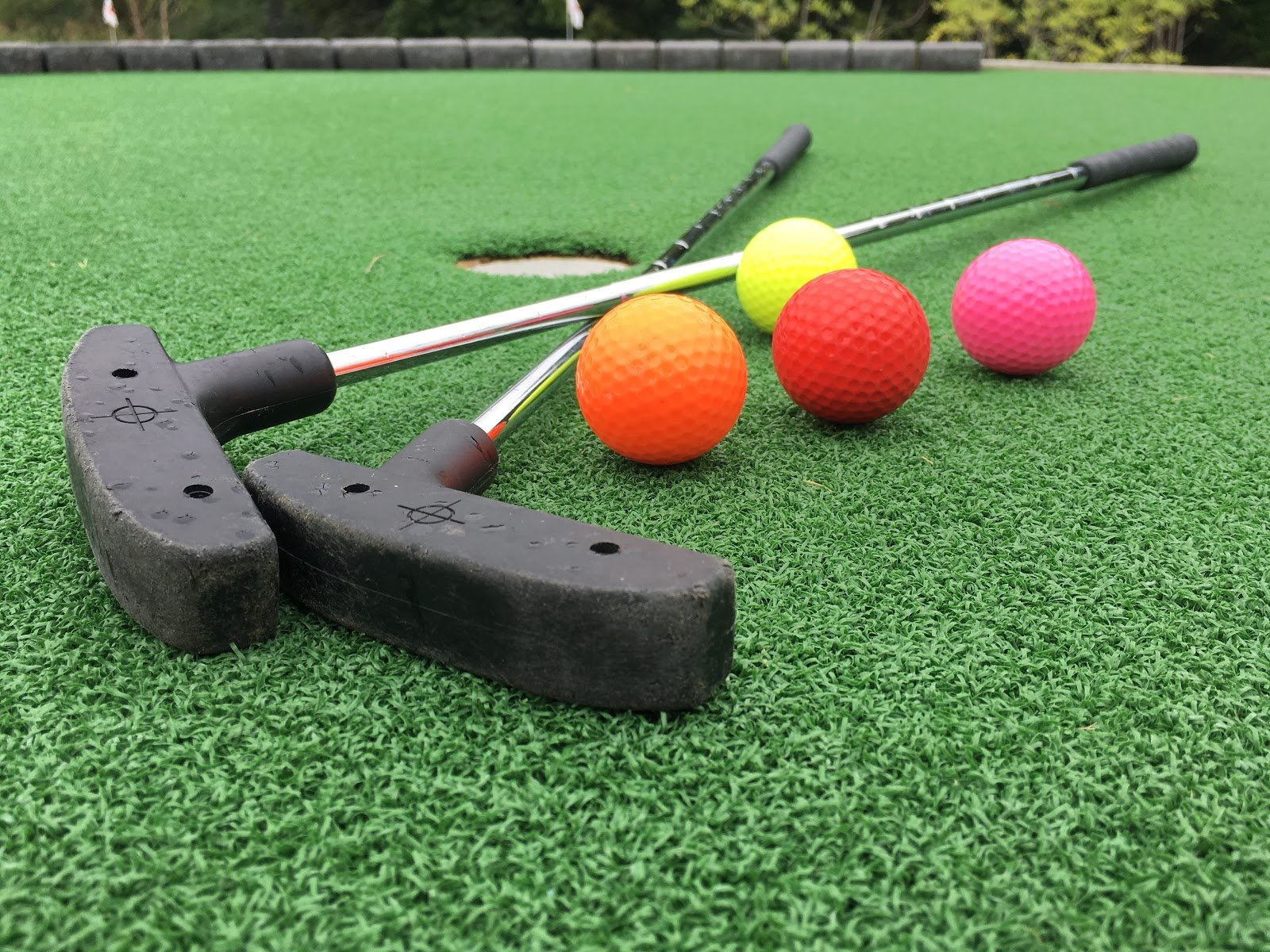 hole-in-one-family-fun-4