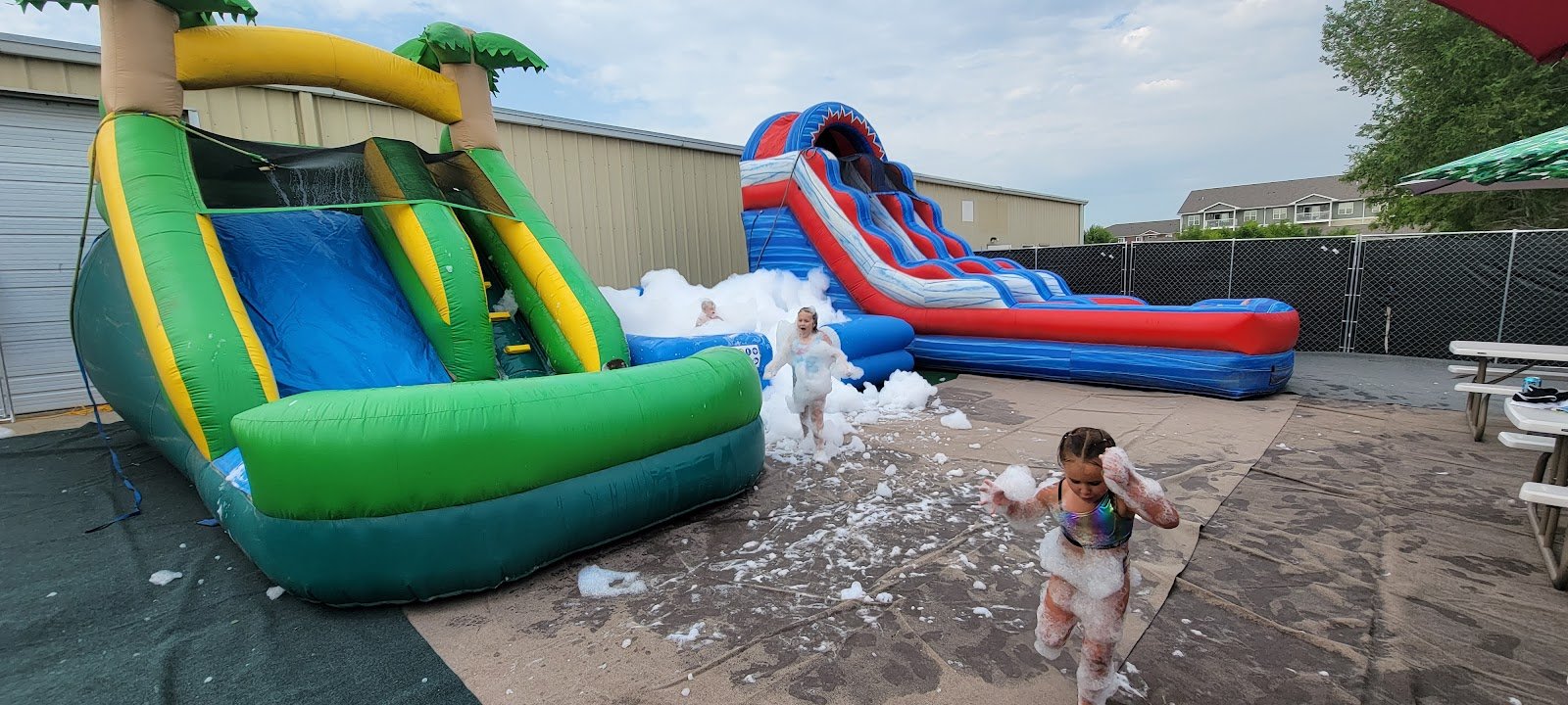 jumpnfun-inflatables-2