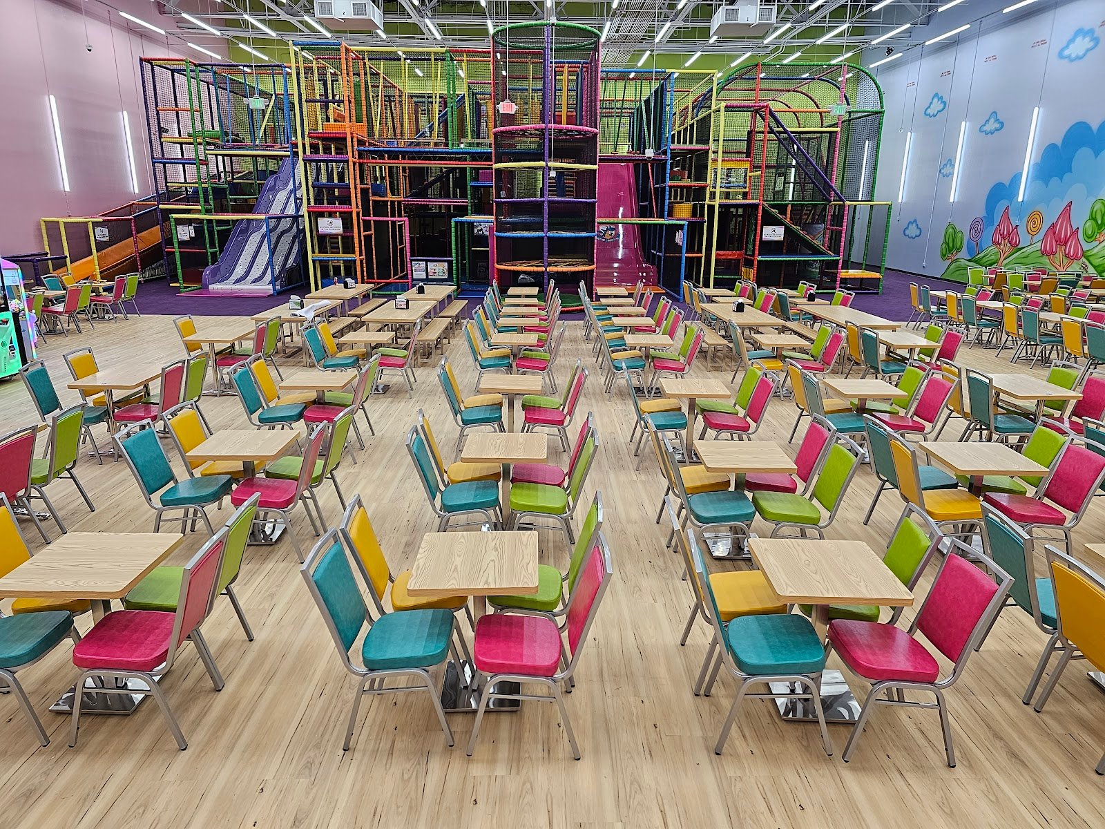 kids-empire-plaza-fiesta-2