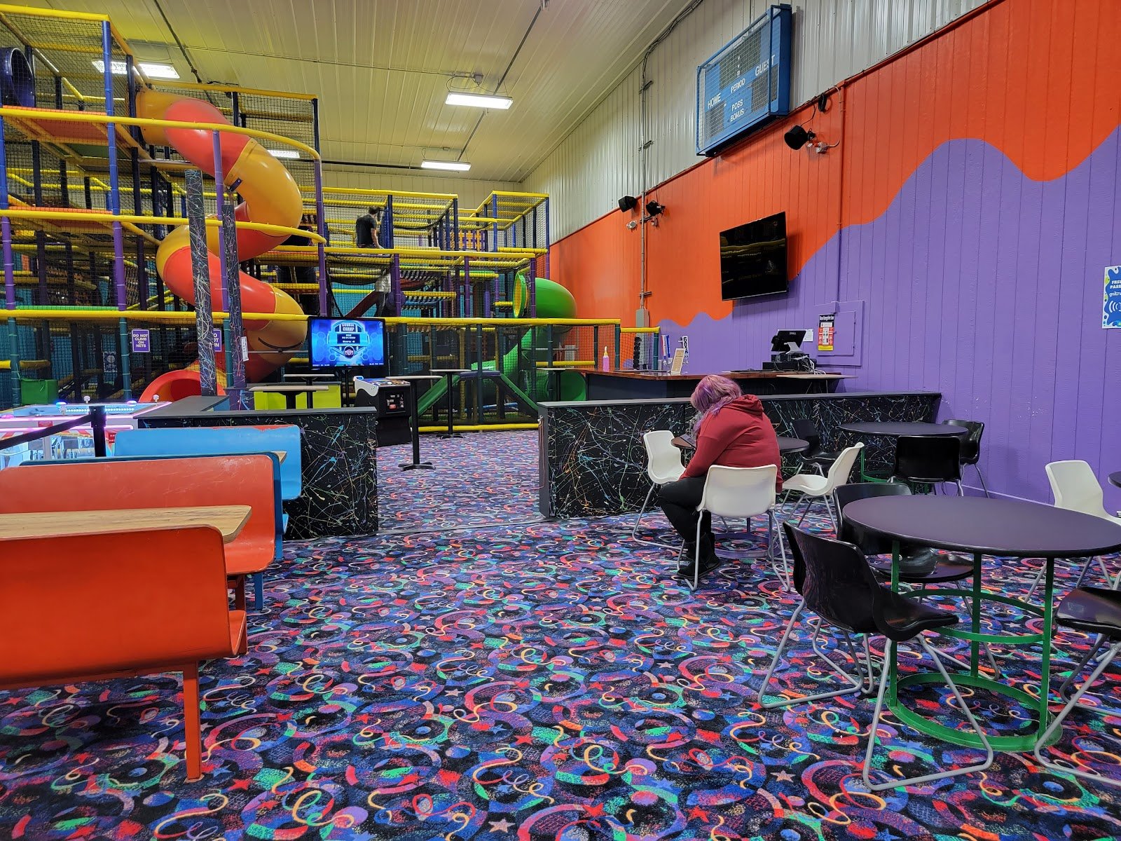 krazy-kids-indoor-play-party-center-2