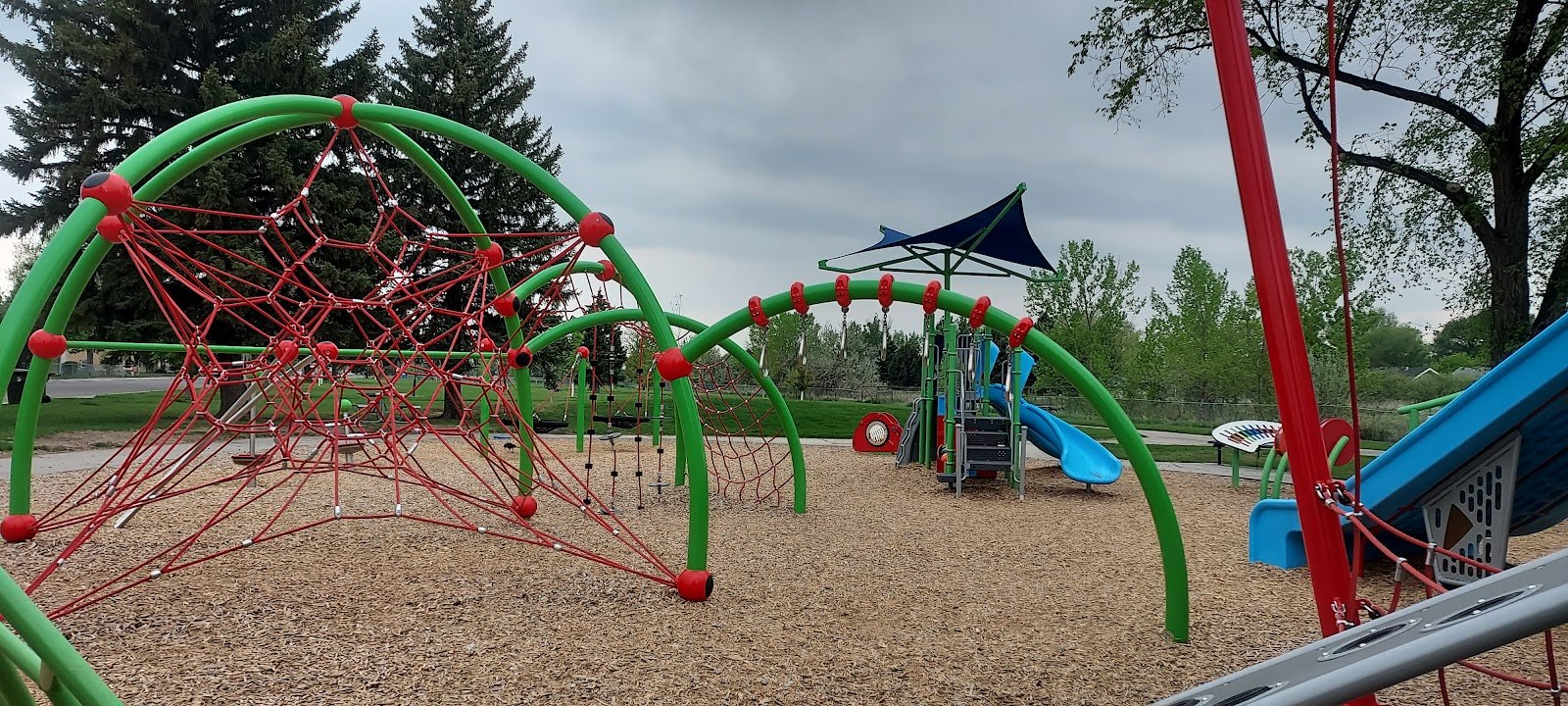 lillis-parkkids-play-area-1
