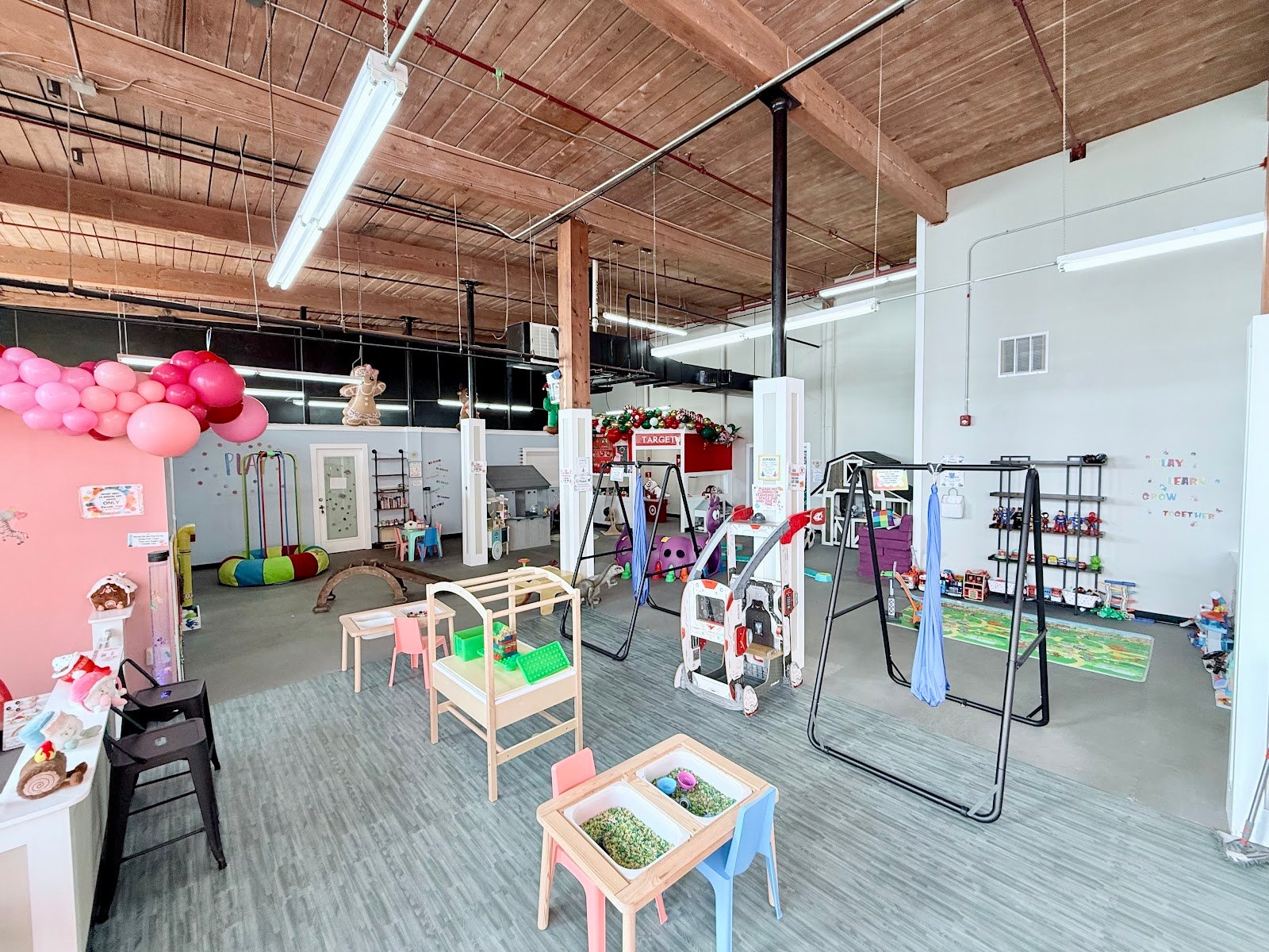 little-wanderers-sensory-play-1