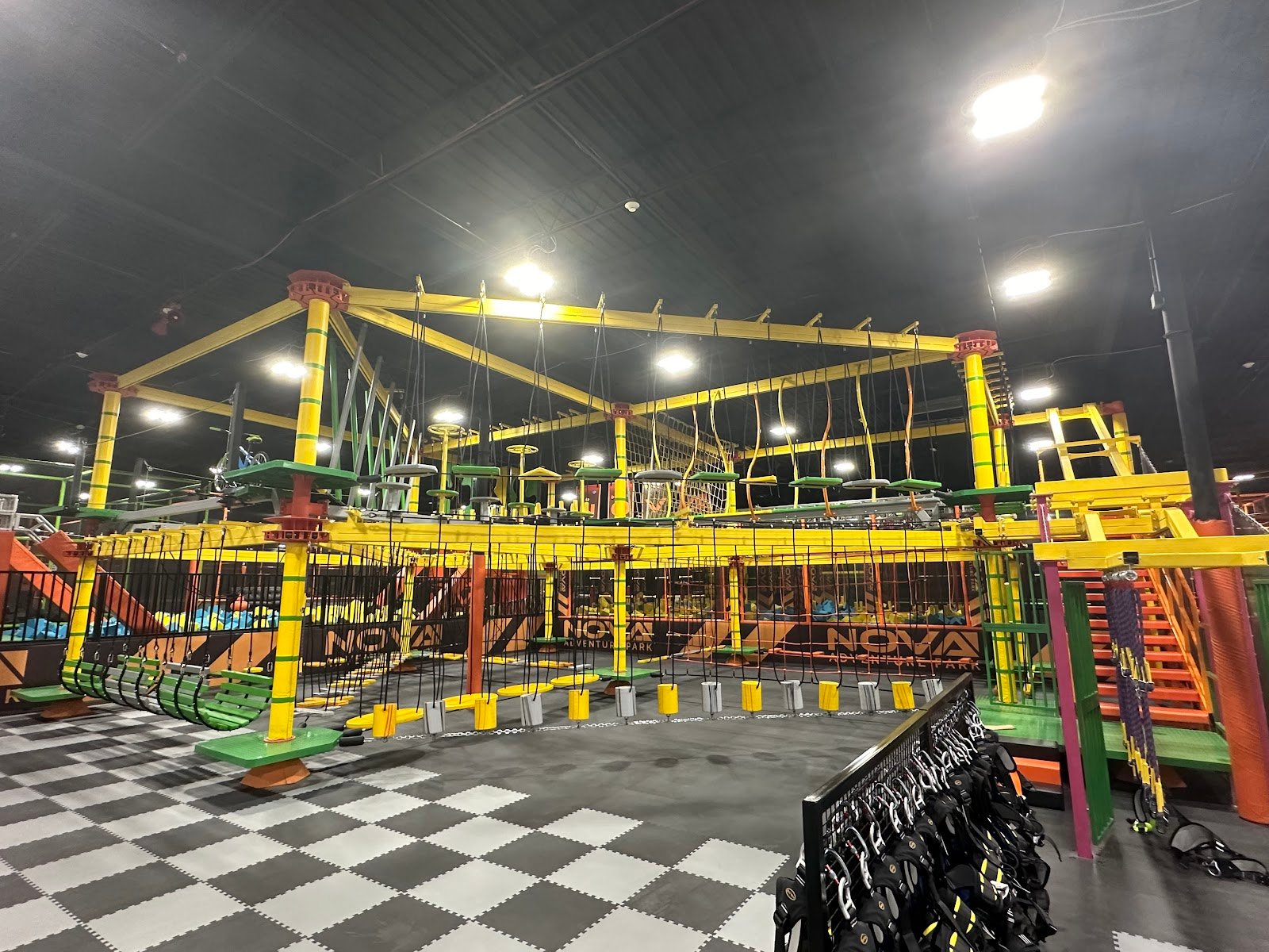 nova-trampoline-and-adventure-park-kettering-1