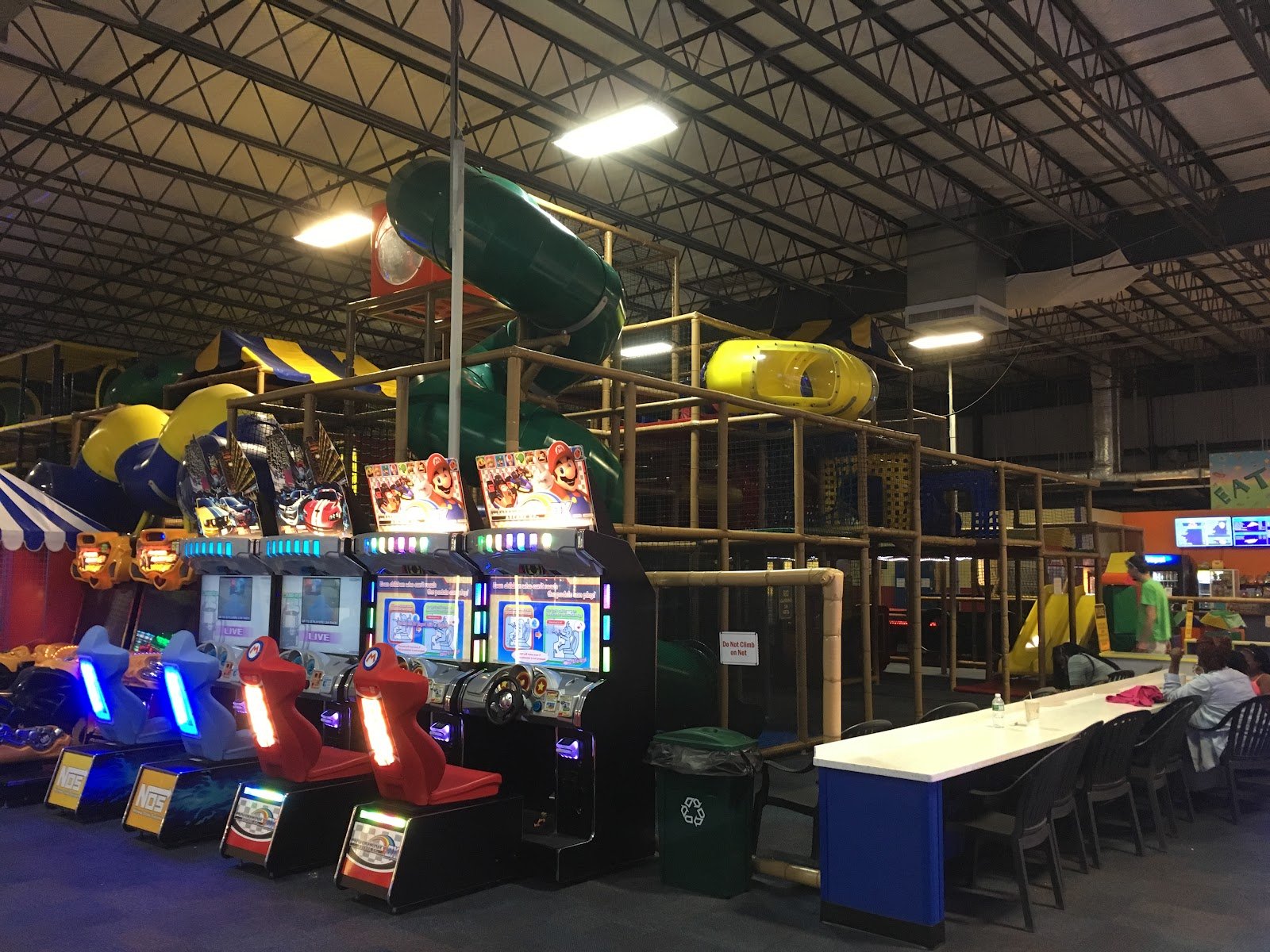 oasis-family-fun-center-3