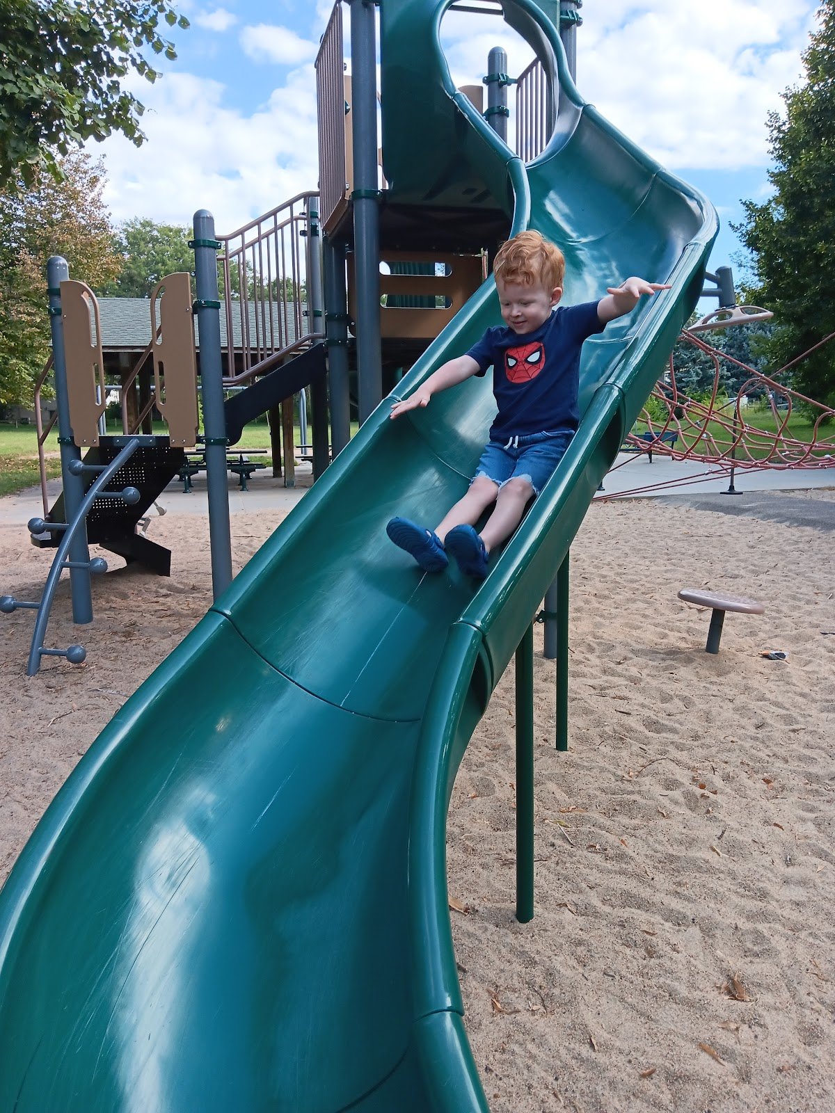 pacific-meadows-playground-2