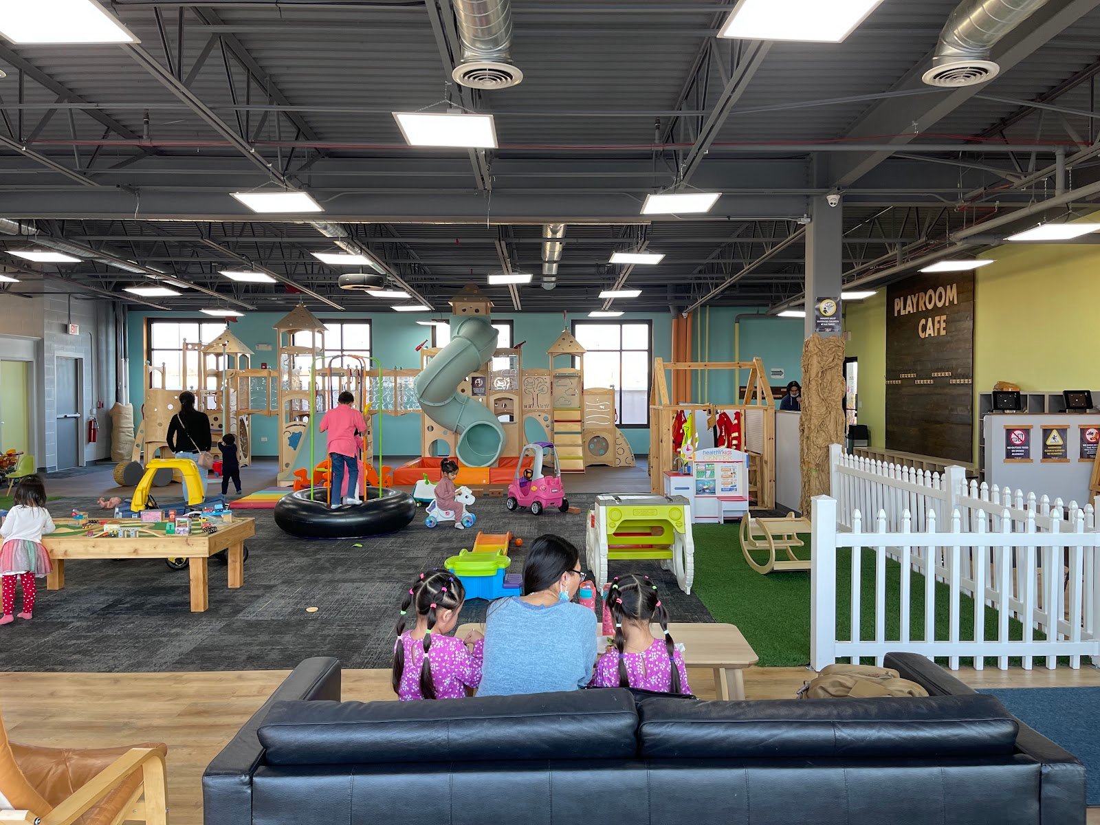 playroom-cafe-mount-prospect-1