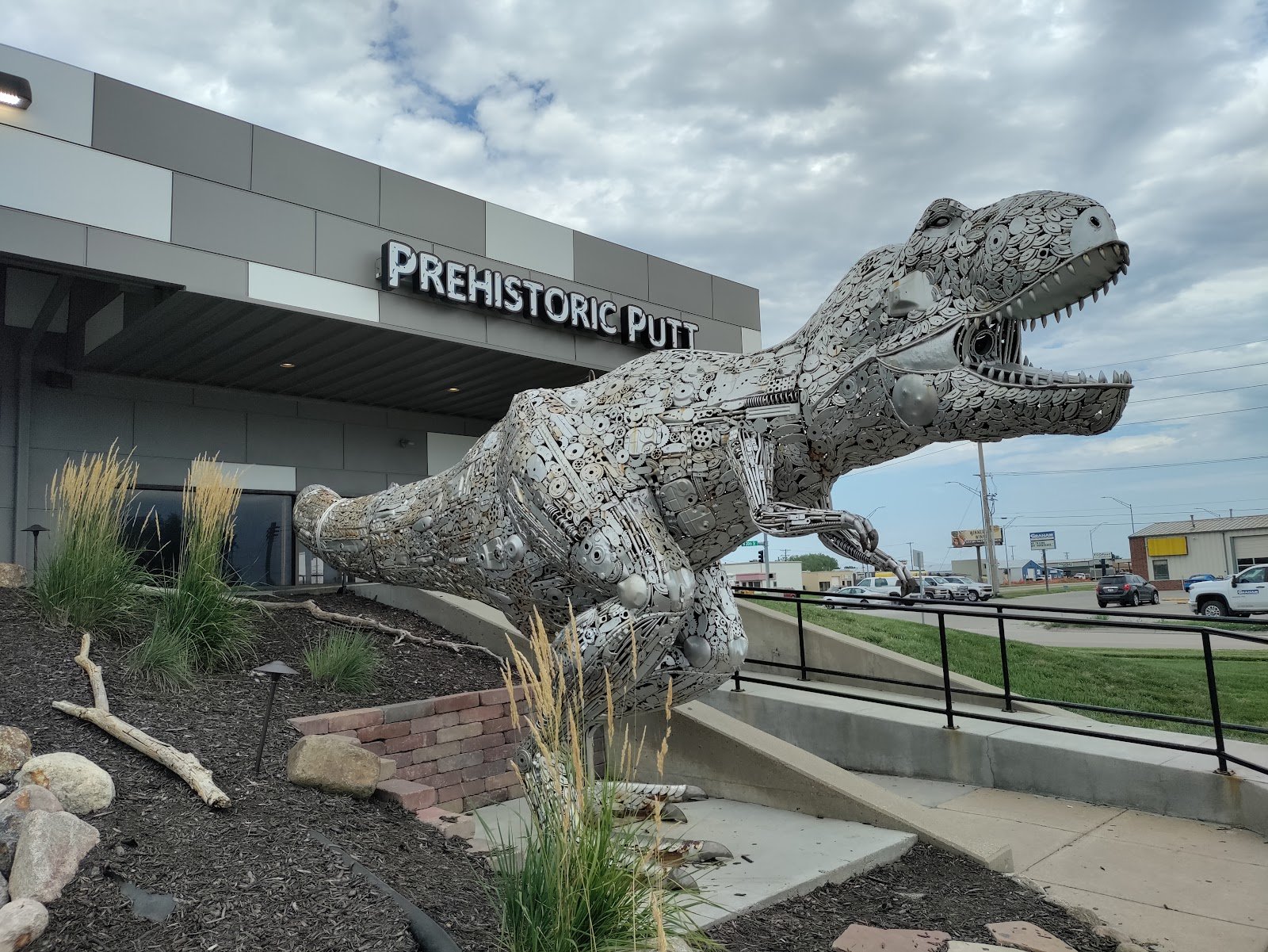 prehistoric-putt-lincoln-2