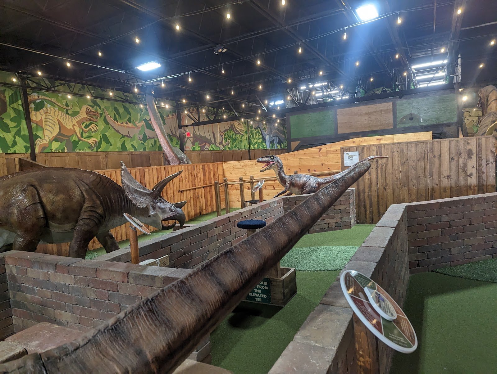 prehistoric-putt-lincoln-4