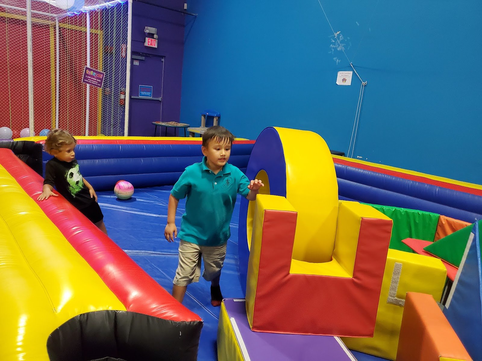 pump-it-up-jacksonville-kids-birthdays-and-more-4