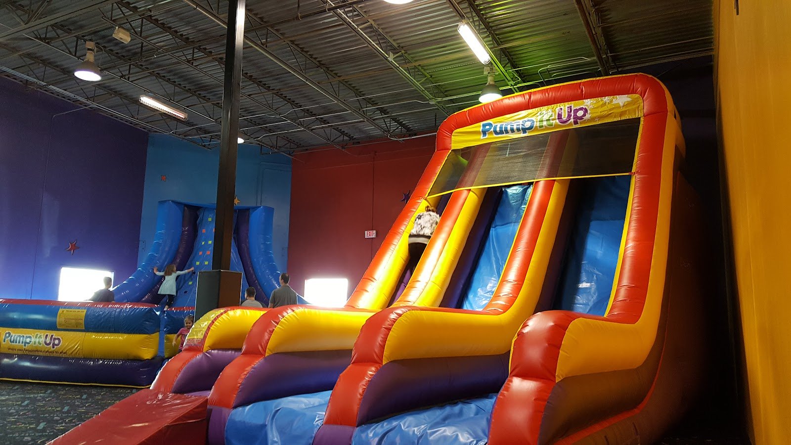 pump-it-up-st-charles-kids-birthdays-and-more-1