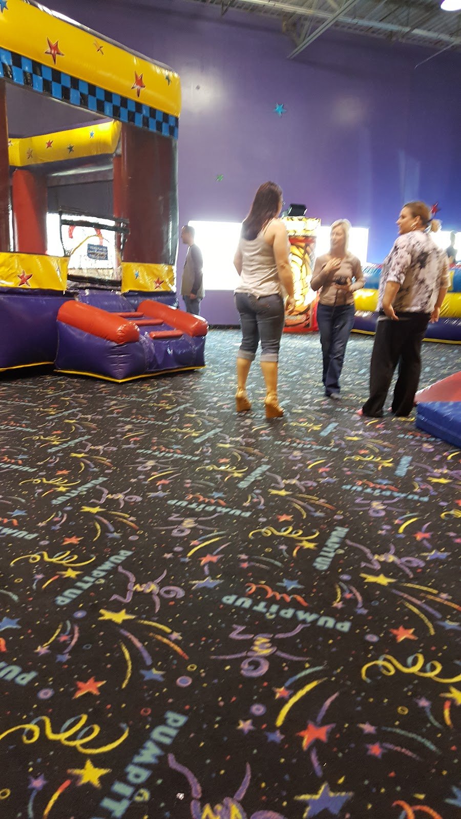 pump-it-up-st-charles-kids-birthdays-and-more-3