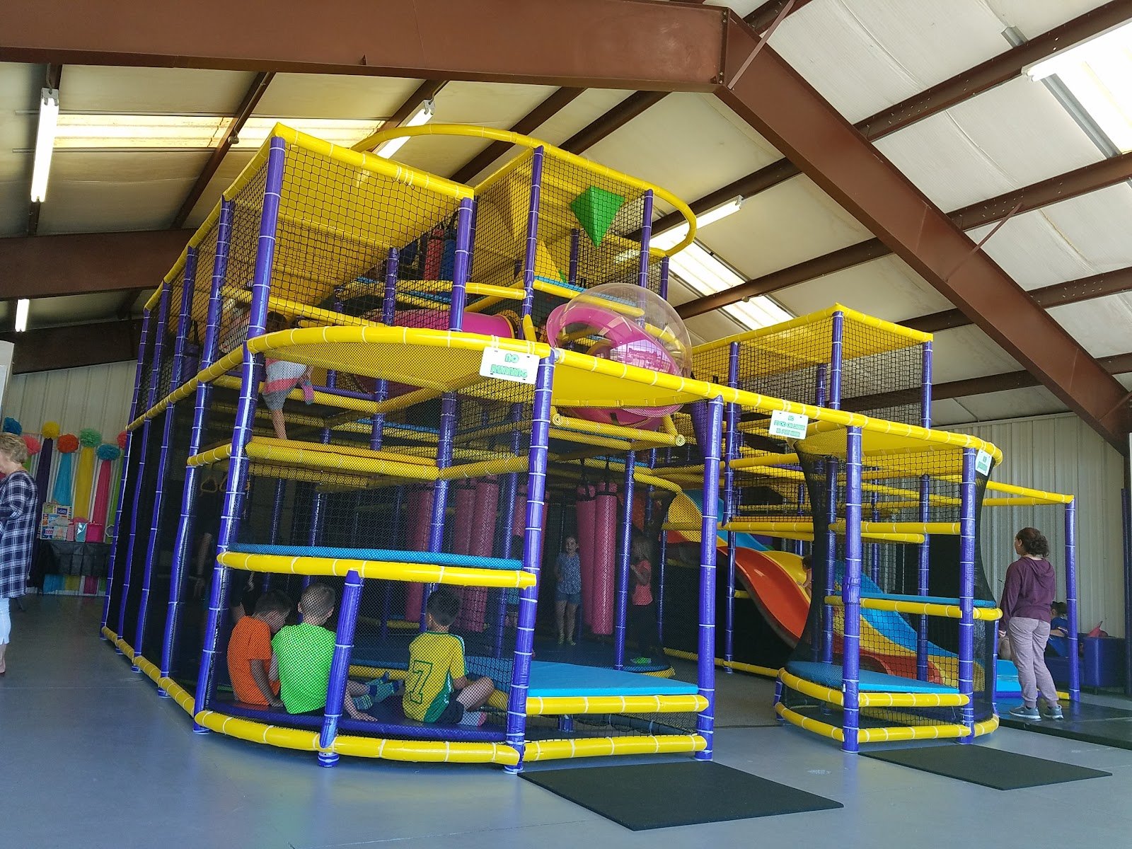 ragamuffins-indoor-play-center-1