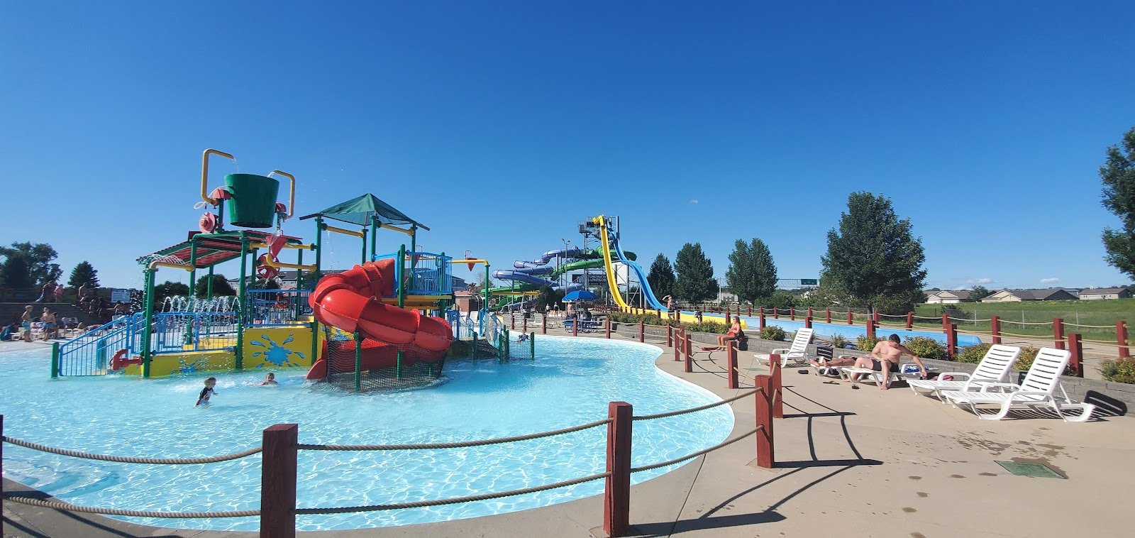 raging-rivers-waterpark-4