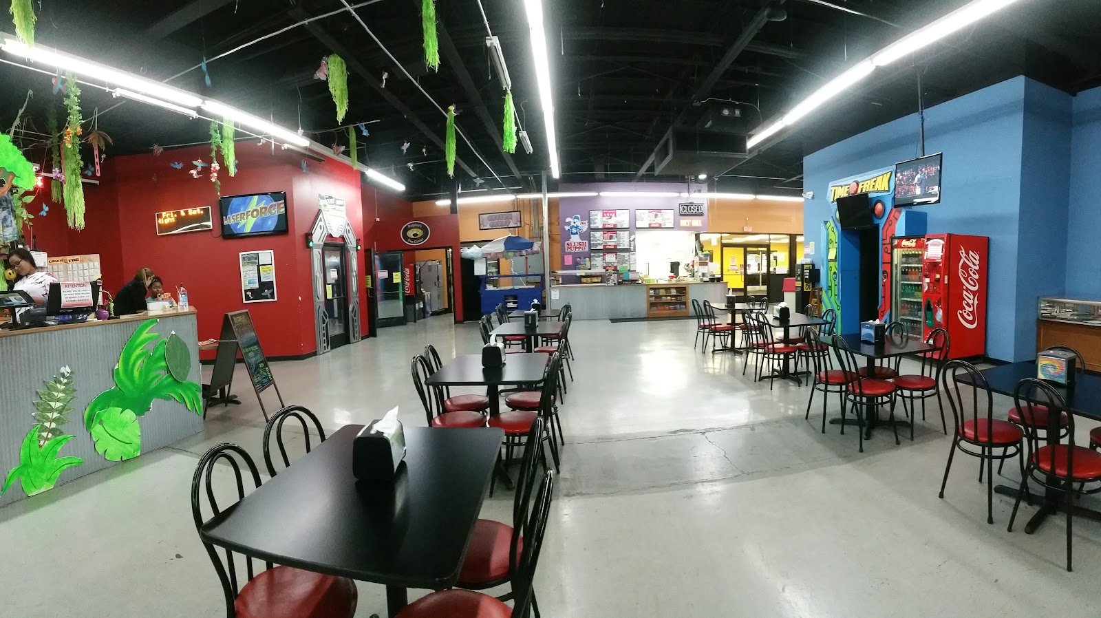 ralphies-fun-center-4