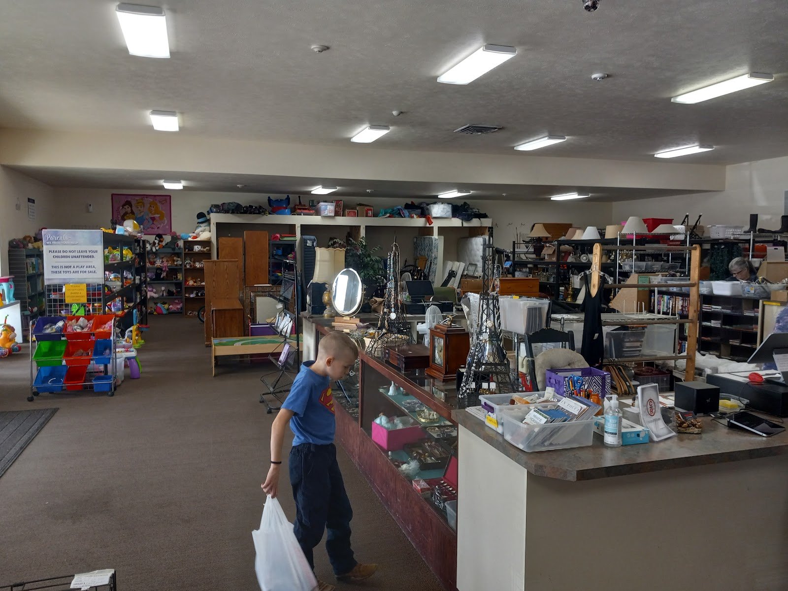 real-life-ministries-thrift-2