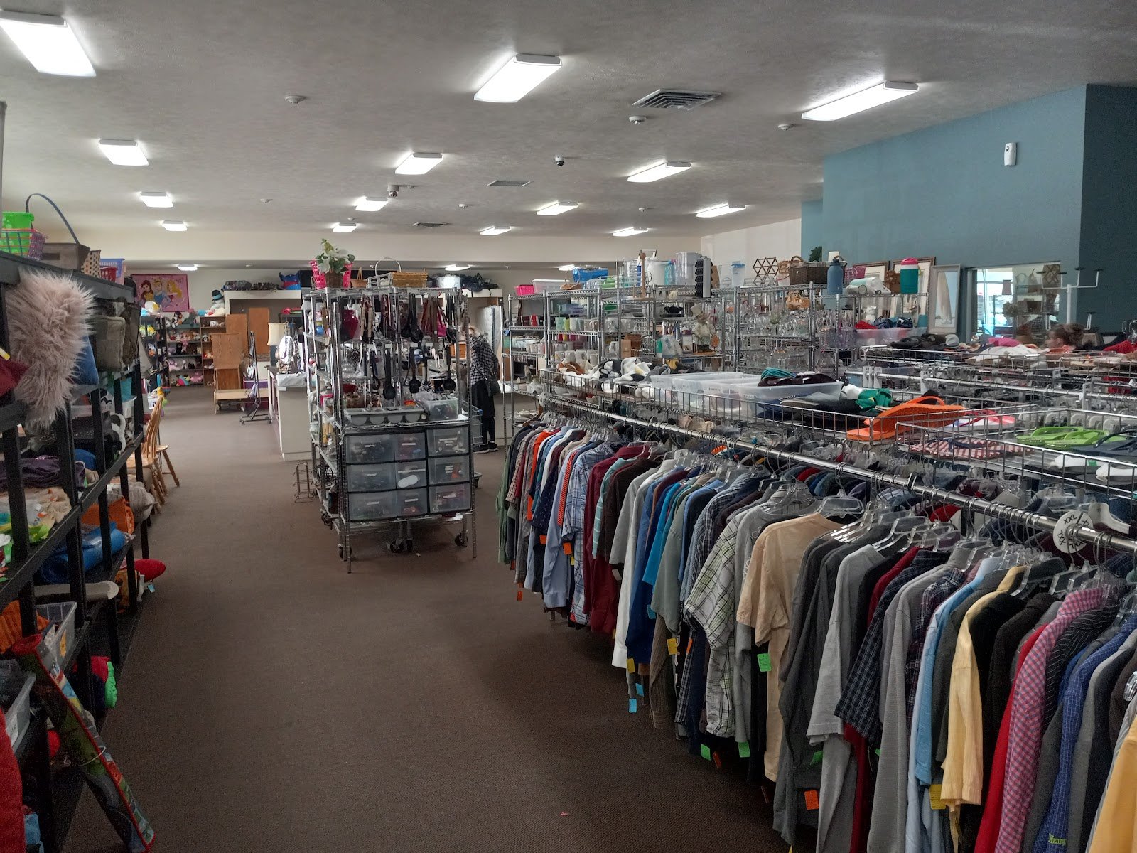 real-life-ministries-thrift-4