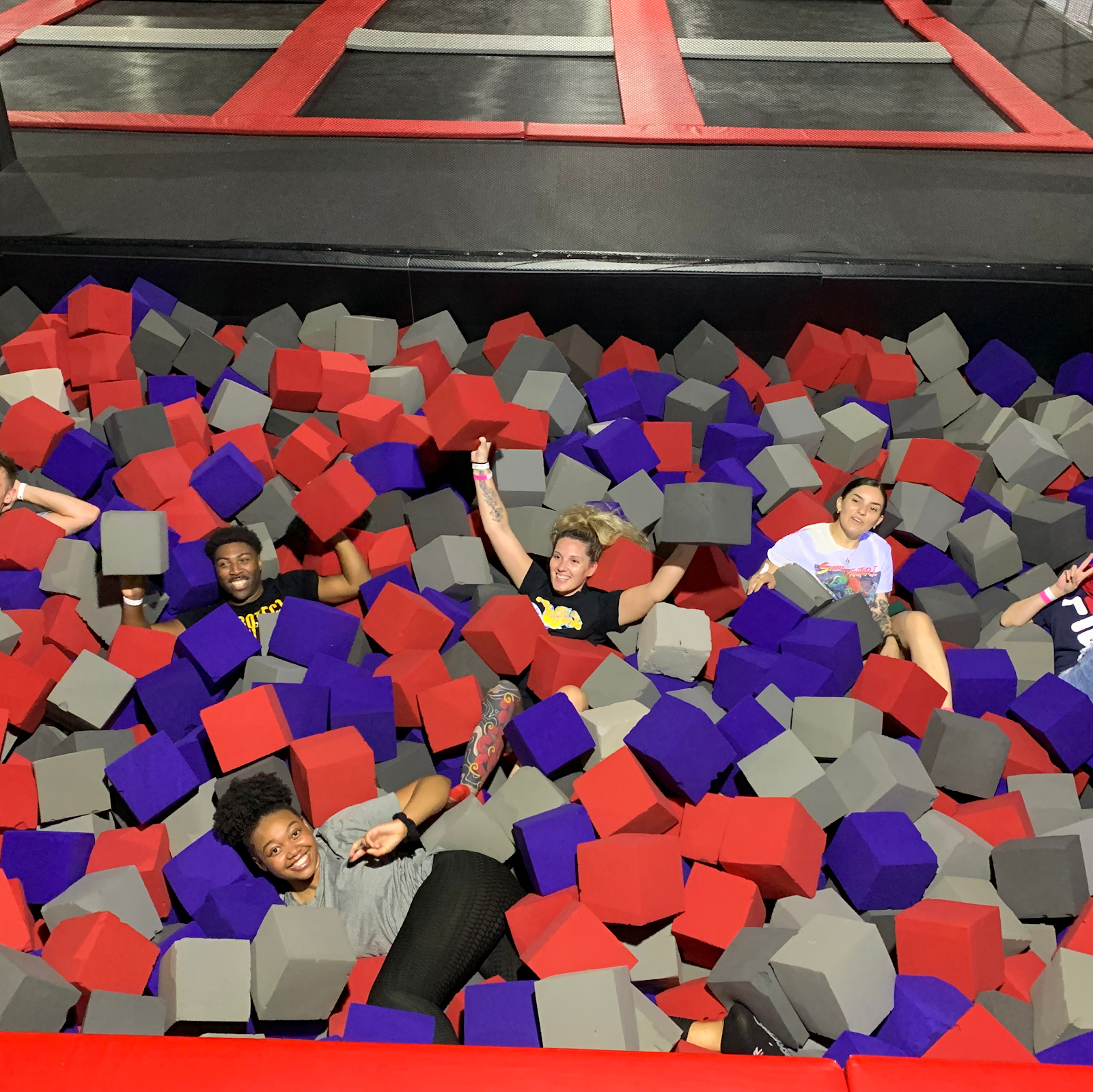 recoil-trampoline-park-2