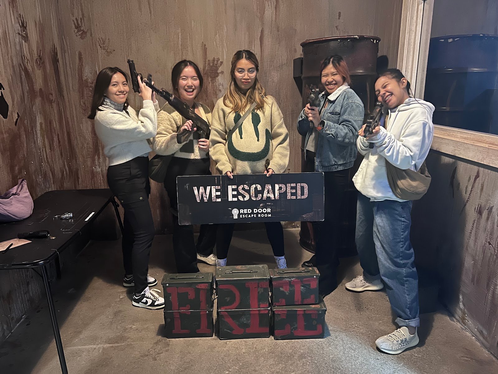 red-door-escape-room-3