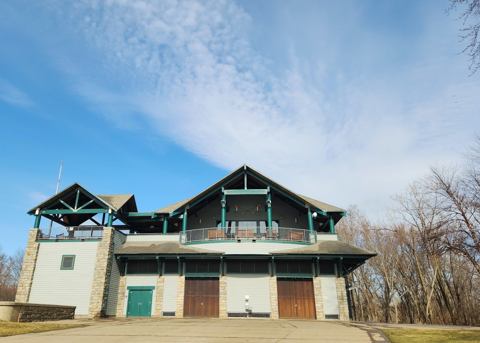 riverfront-boathouse-2