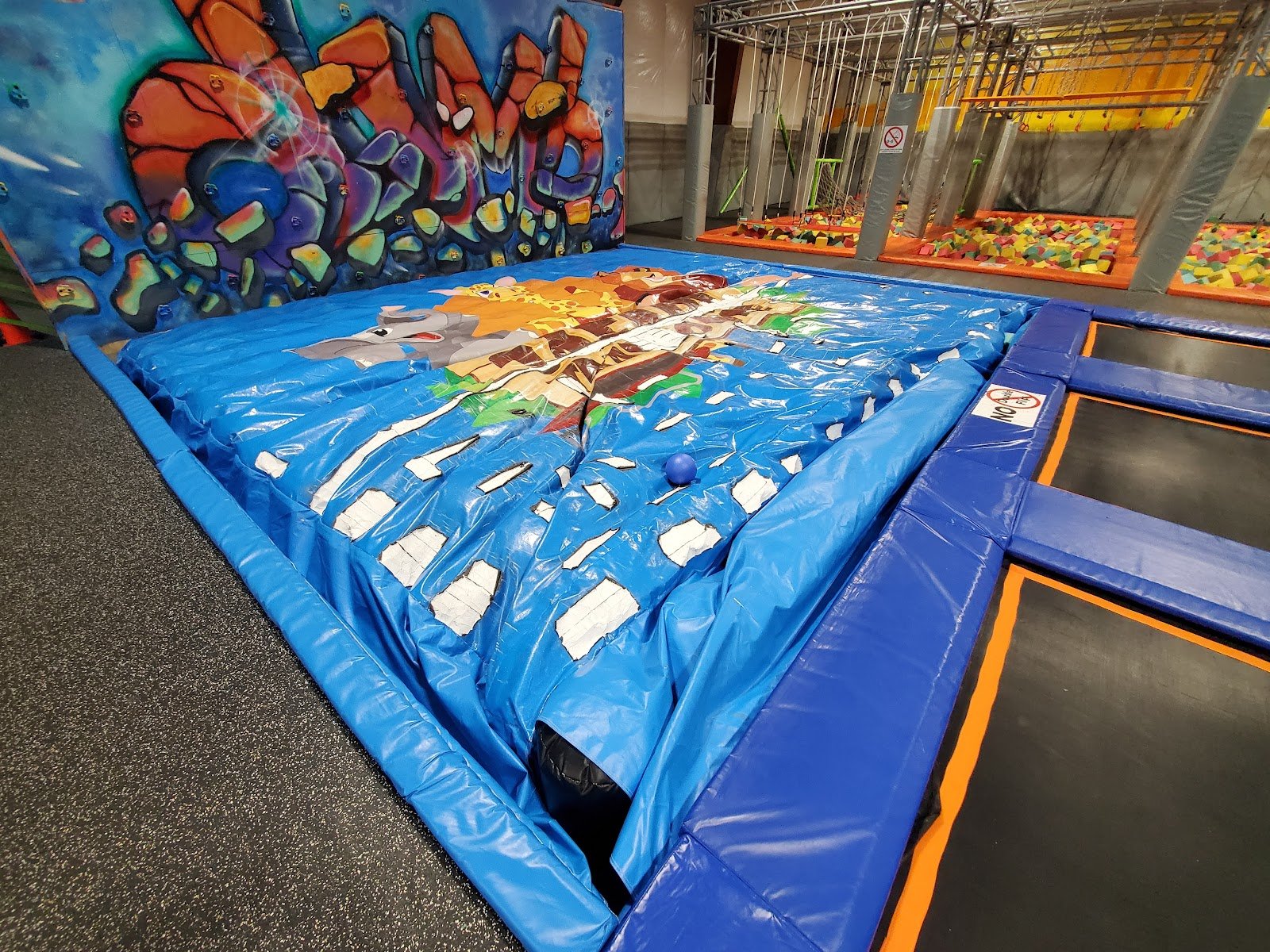 safari-trampoline-park-4