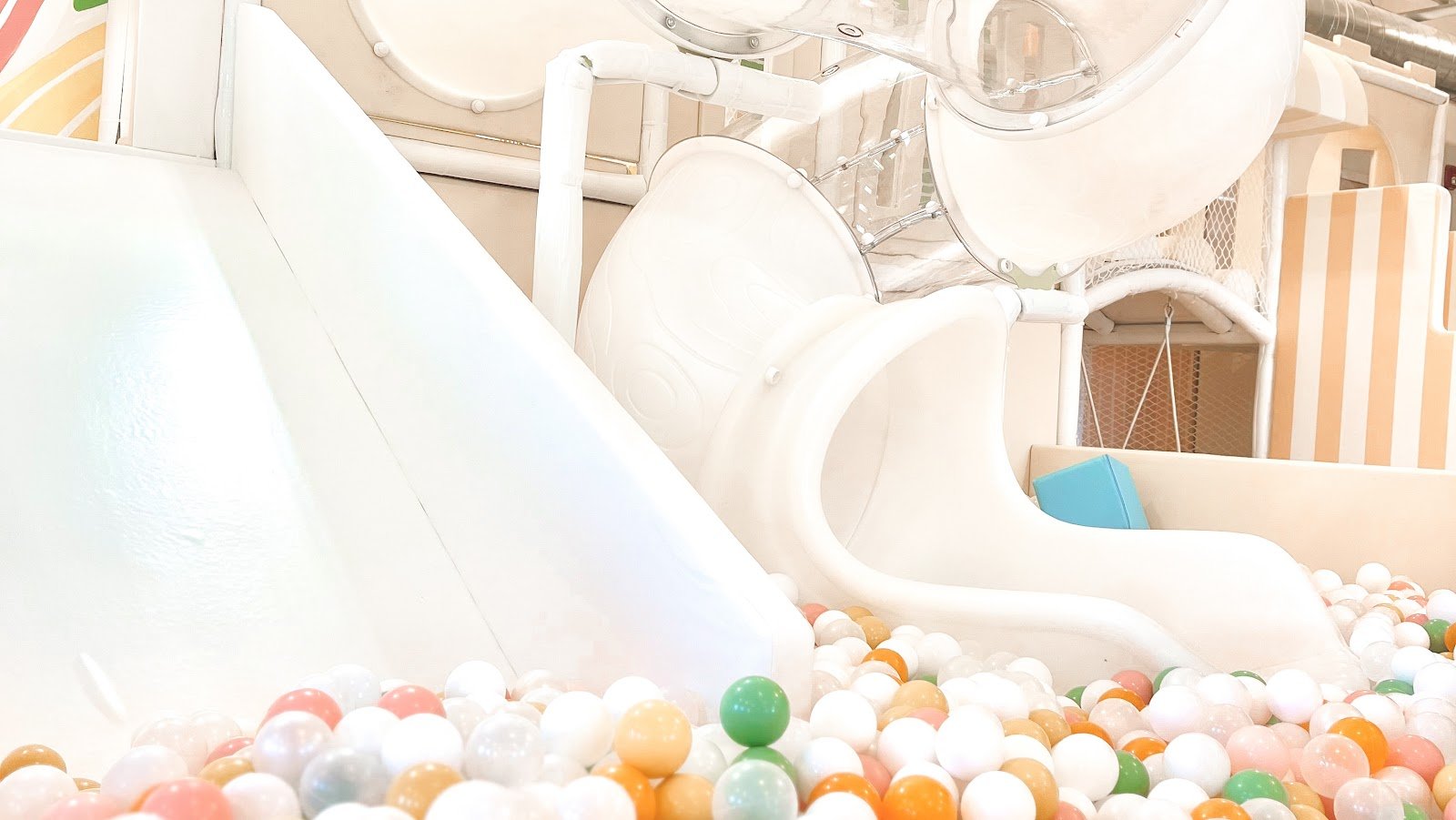 savy-little-playhouse-1