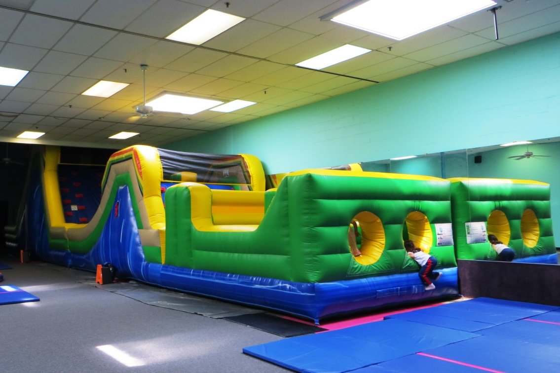 shell-we-bounce-trampoline-park-2