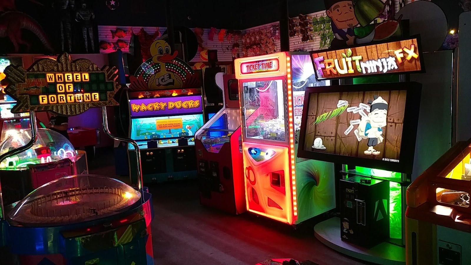 star-castle-family-entertainment-center-3