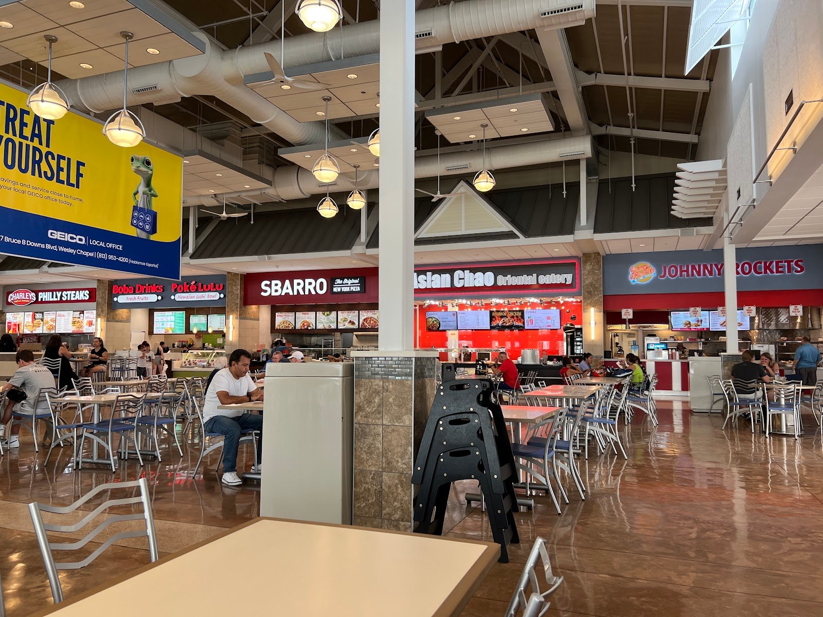 tampa-premium-outlets-3