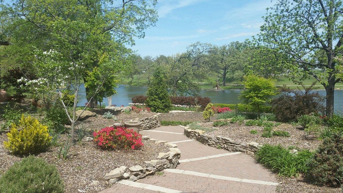 ted-ensley-gardens-2