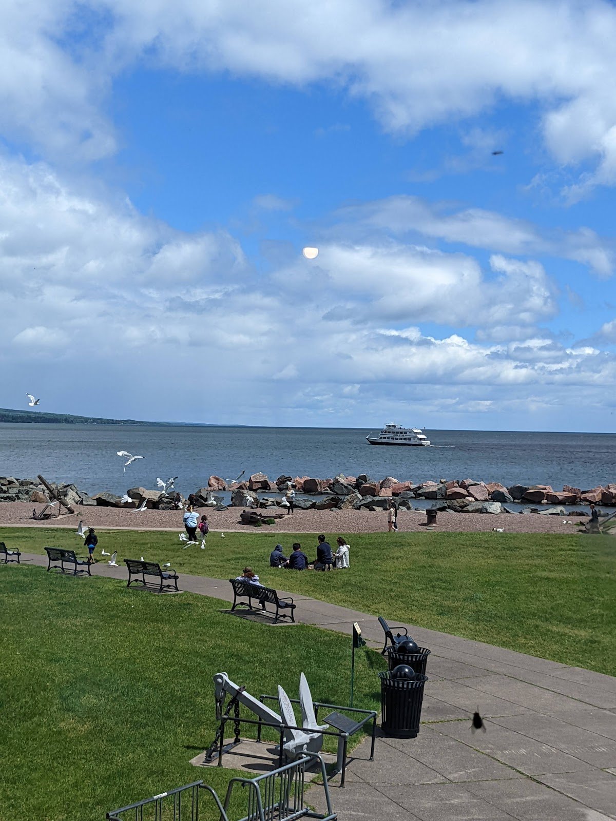 the-duluth-lakewalk-2