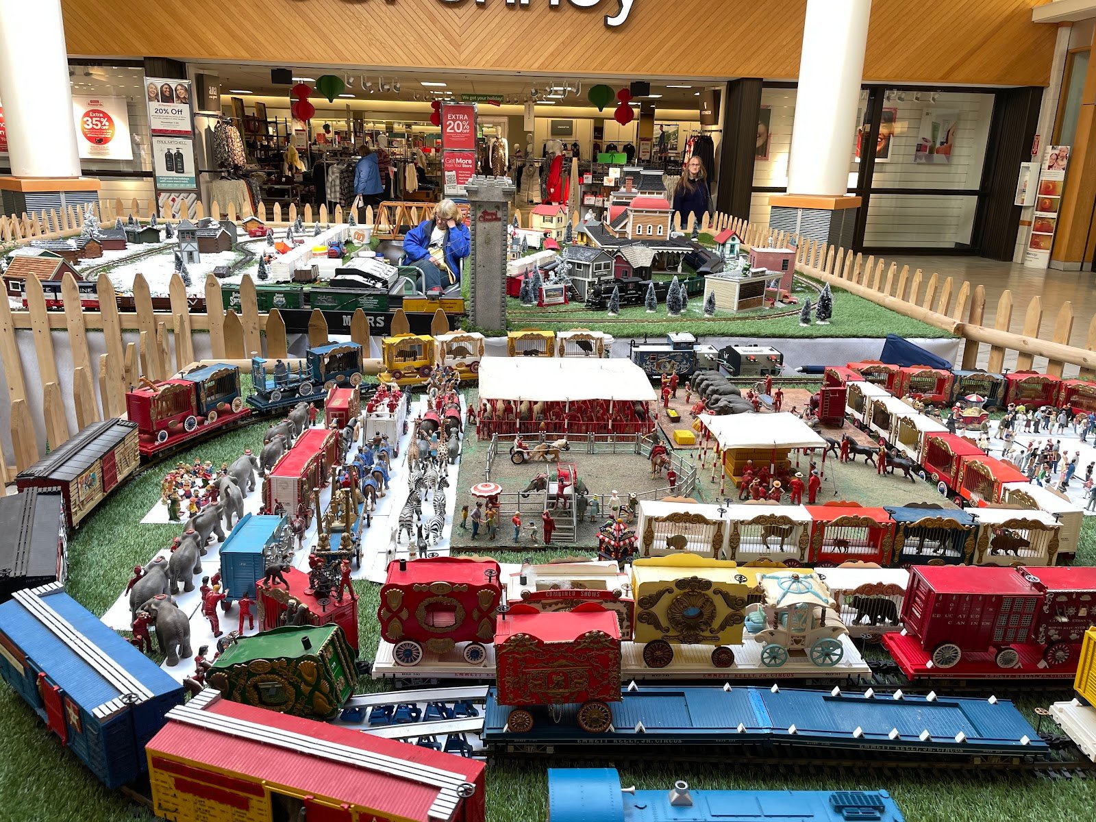the-maine-mall-2