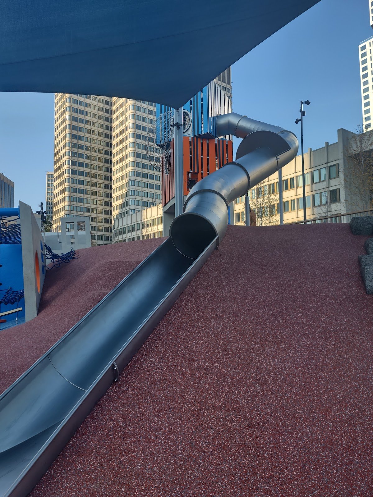 the-plaza-playscape-3