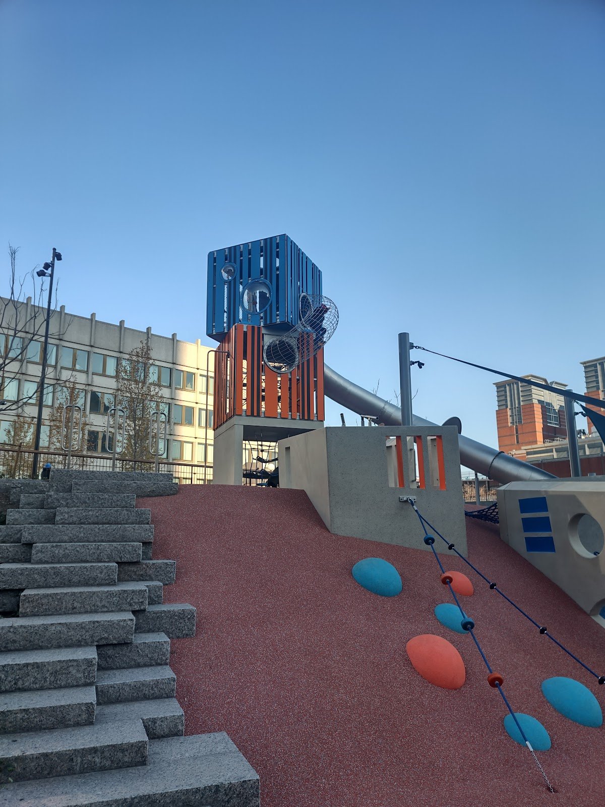 the-plaza-playscape-4
