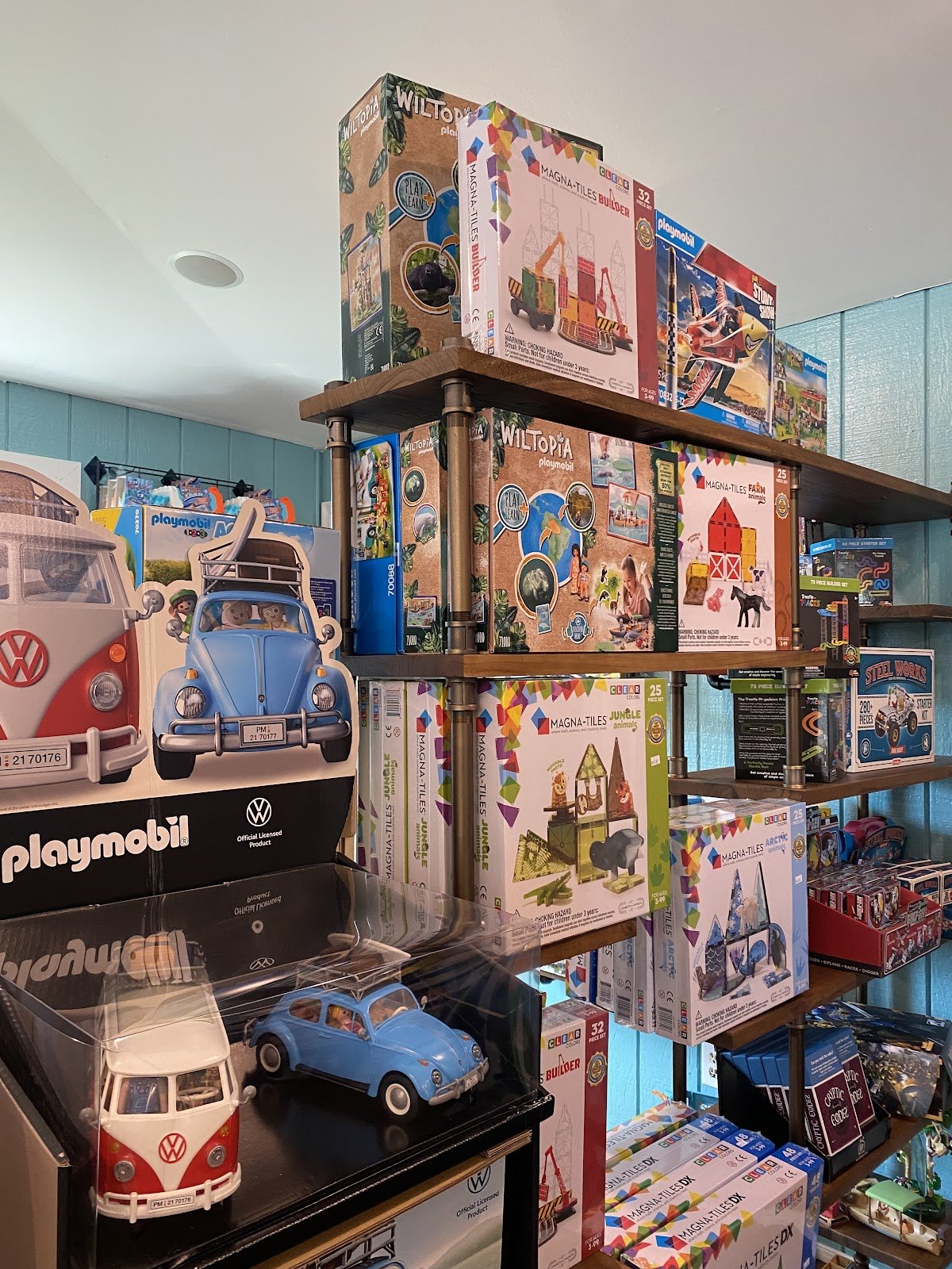 the-young-adventurers-toys-games-1