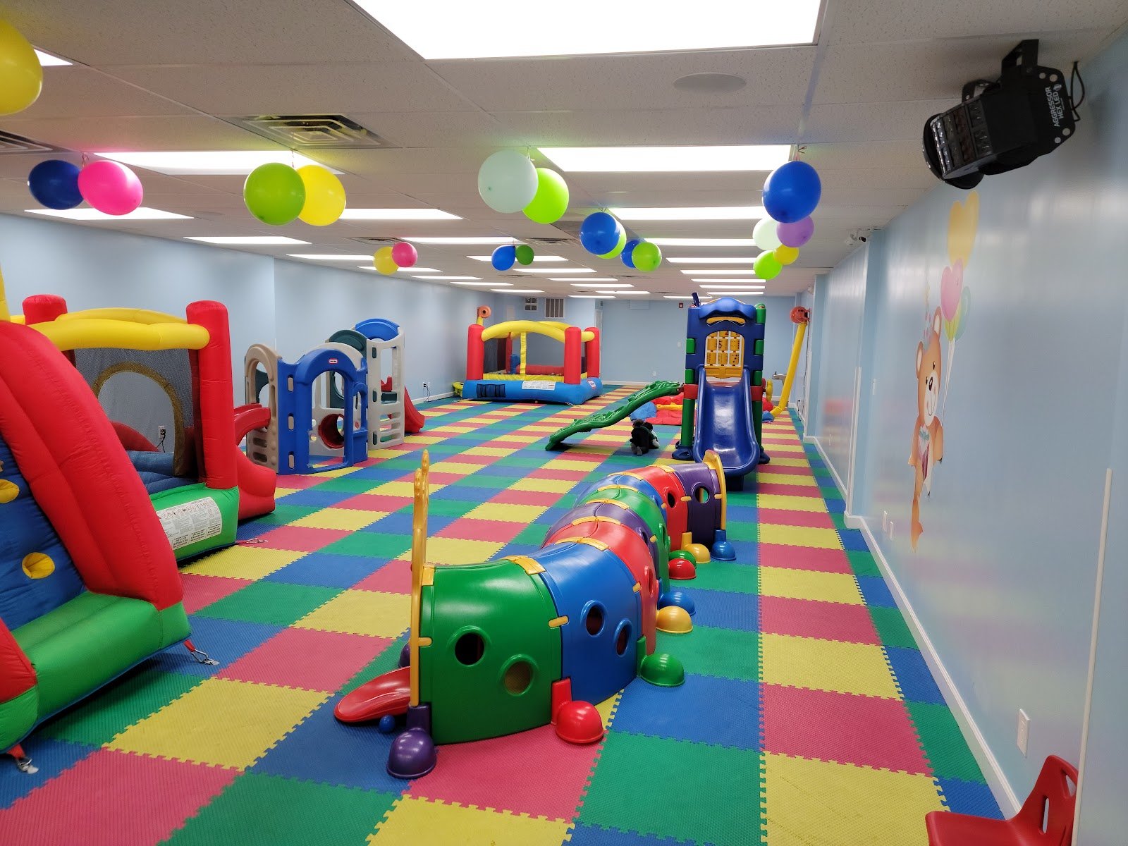 tots-land-private-playground-party-room-2