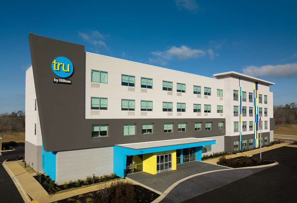 tru-by-hilton-tupelo-1