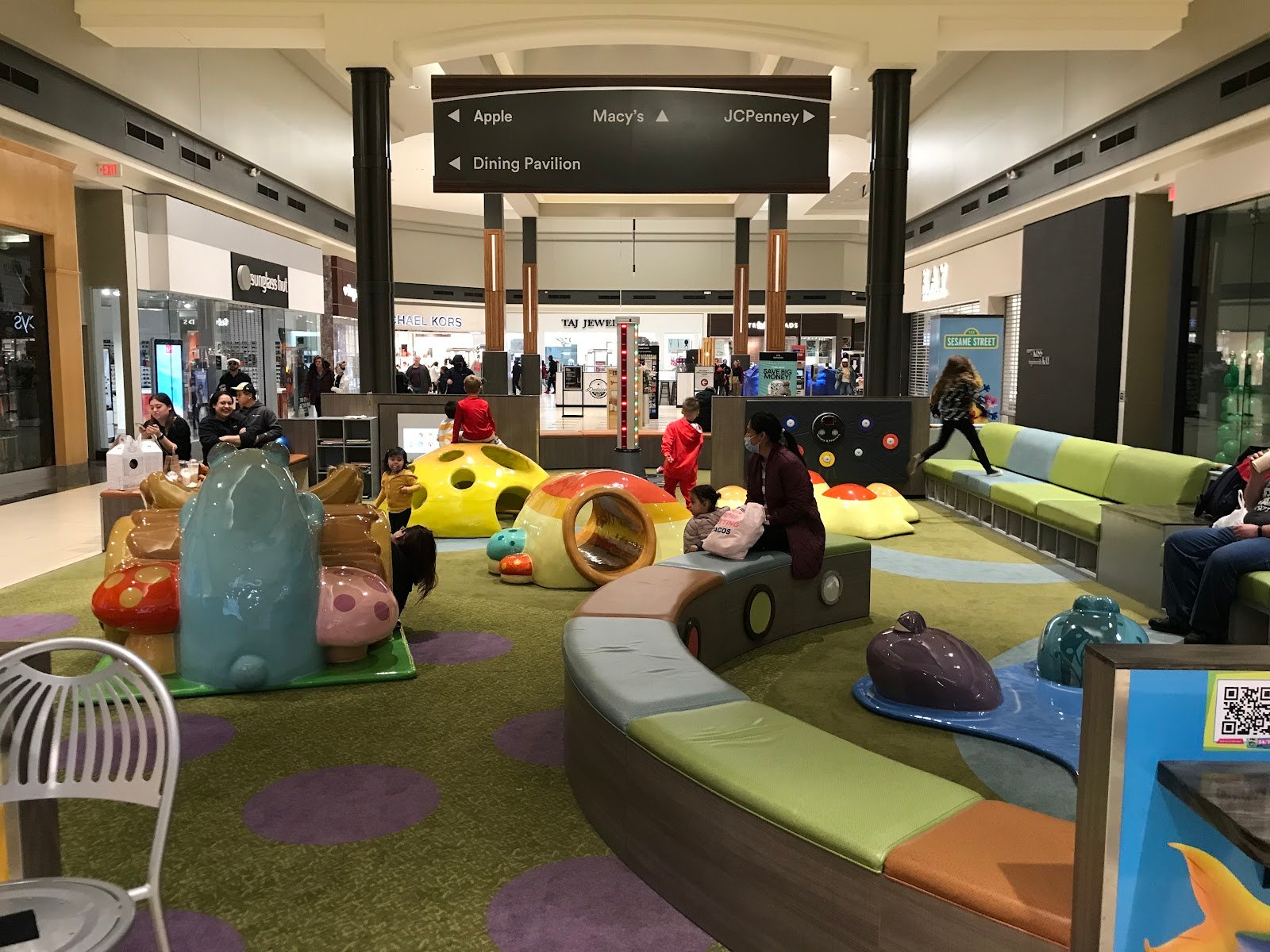 university-park-mall-3