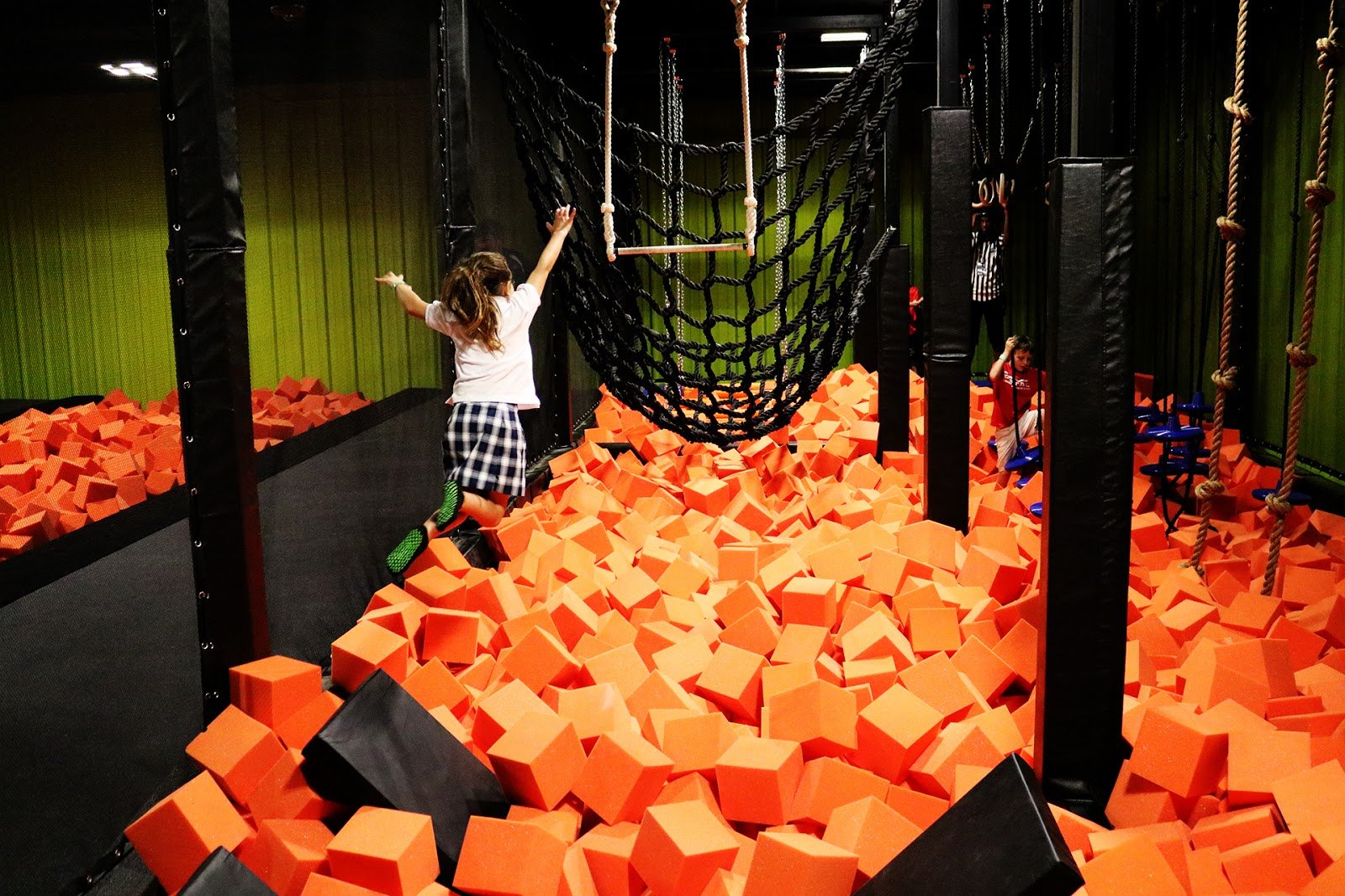 updown-trampoline-park-4