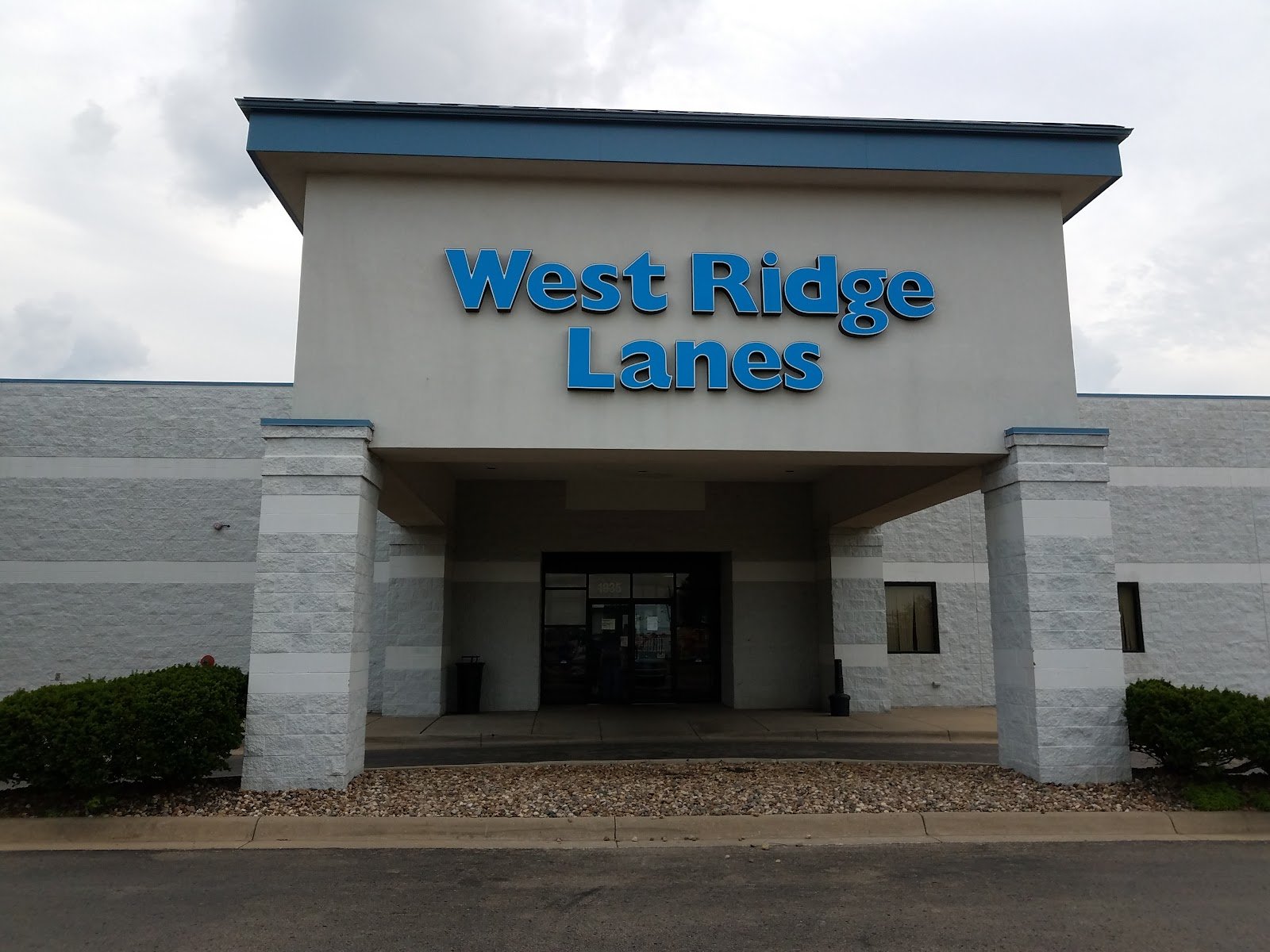 west-ridge-lanes-family-fun-4