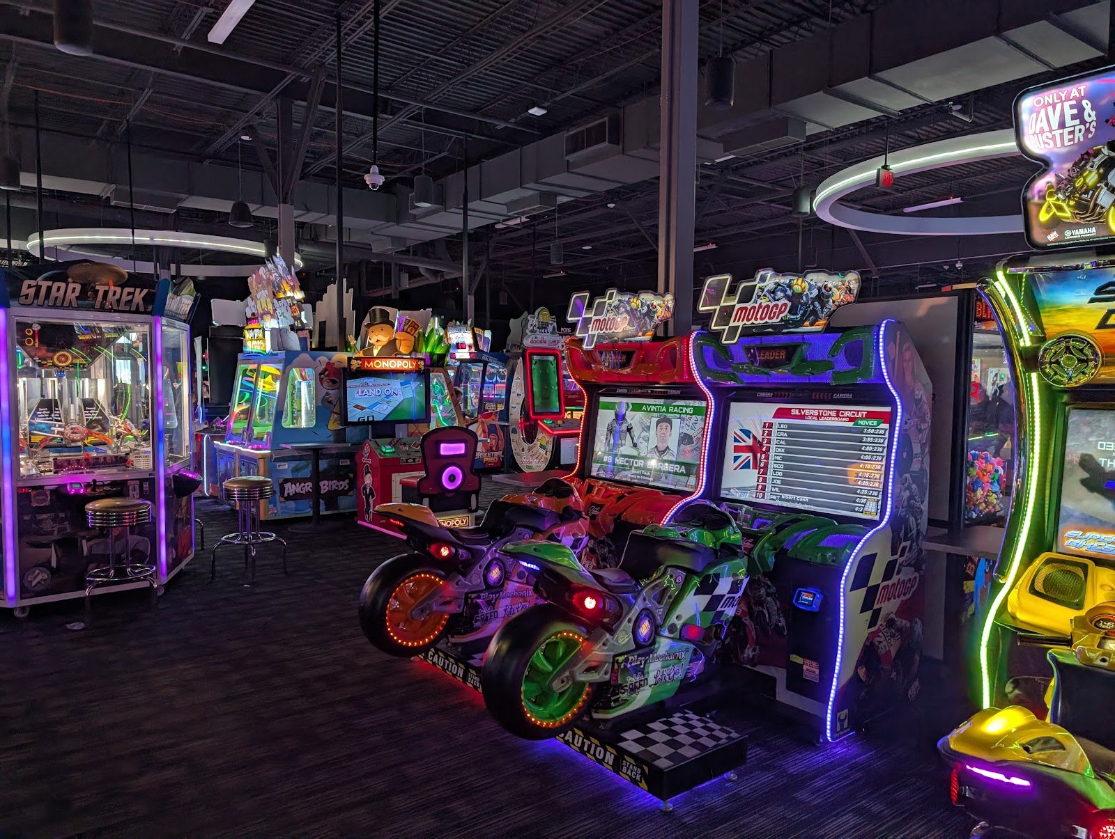 dave-busters-columbia-2