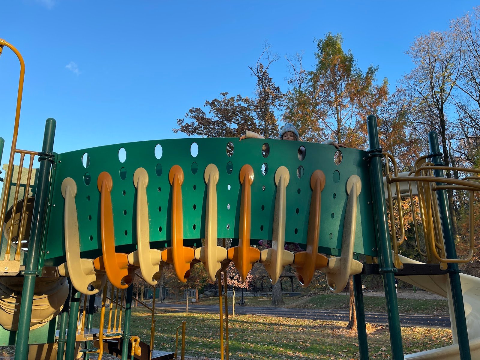 happy-hollow-playground-1