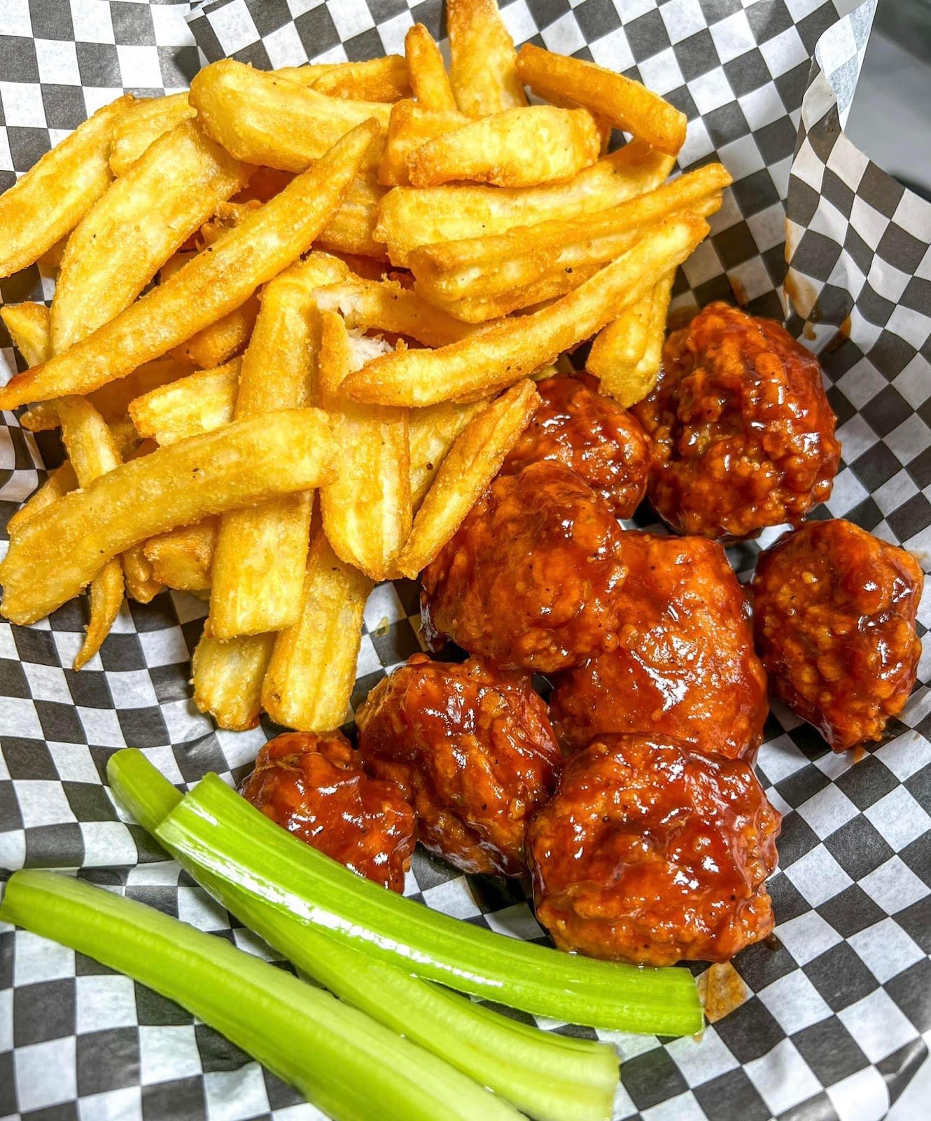 labbies-sports-bar-grill-4