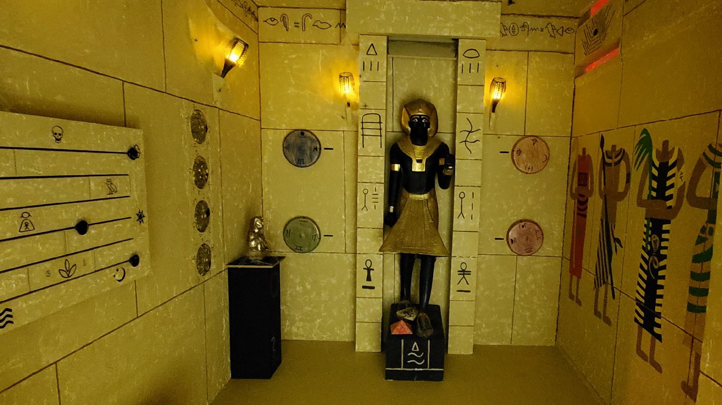lock-clock-and-peril-escape-rooms-1