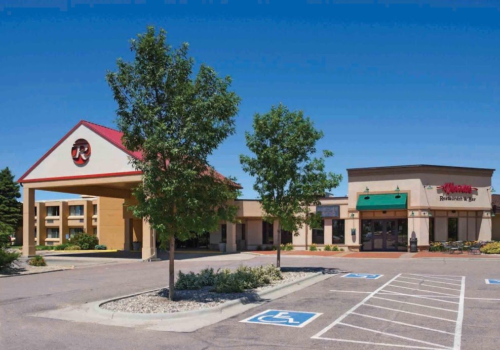 ramkota-hotel-watertown-event-center-1