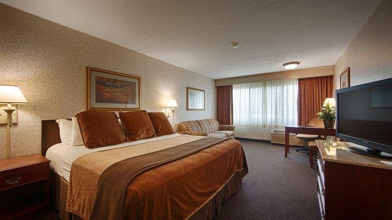 ramkota-hotel-watertown-event-center-2