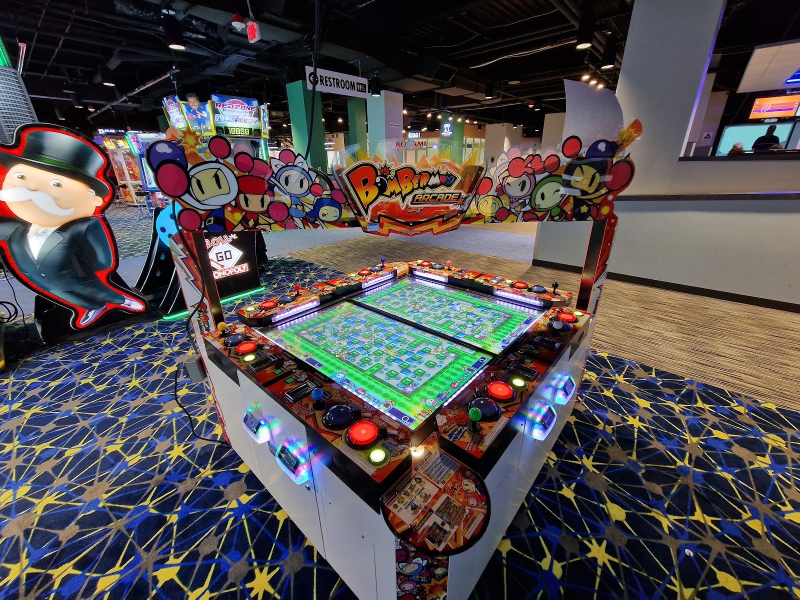 round1-bowling-arcade-fashion-district-philadelphia-2