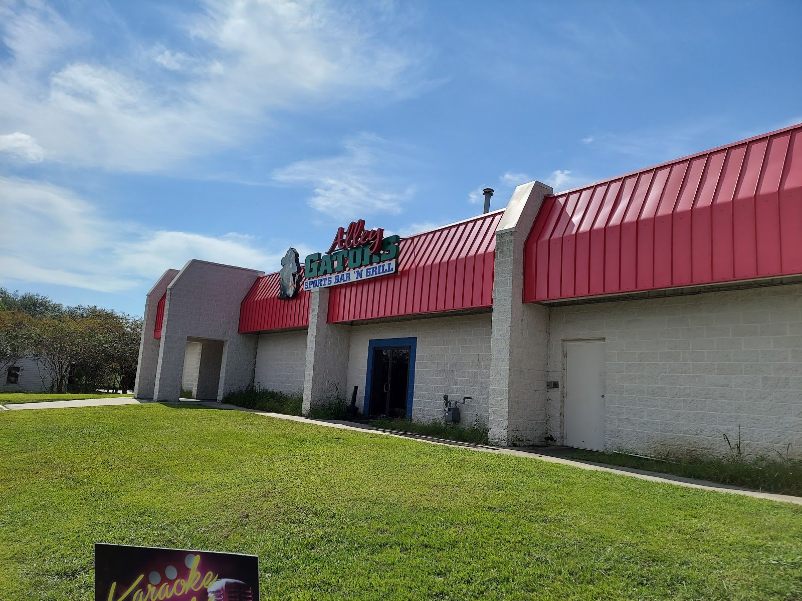 royal-lanes-family-entertainment-center-3