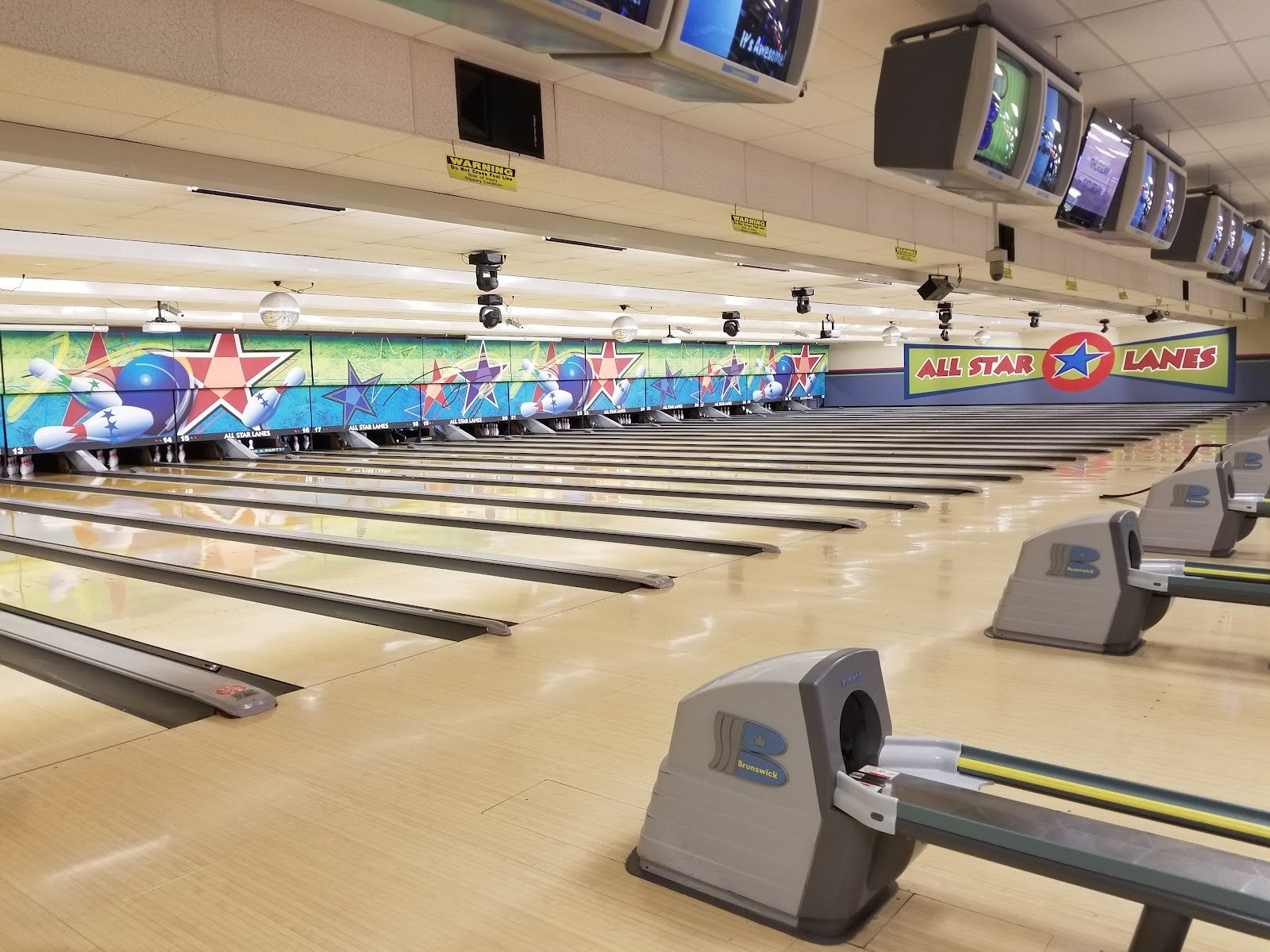 all-star-bowling-entertainment-sandy-2