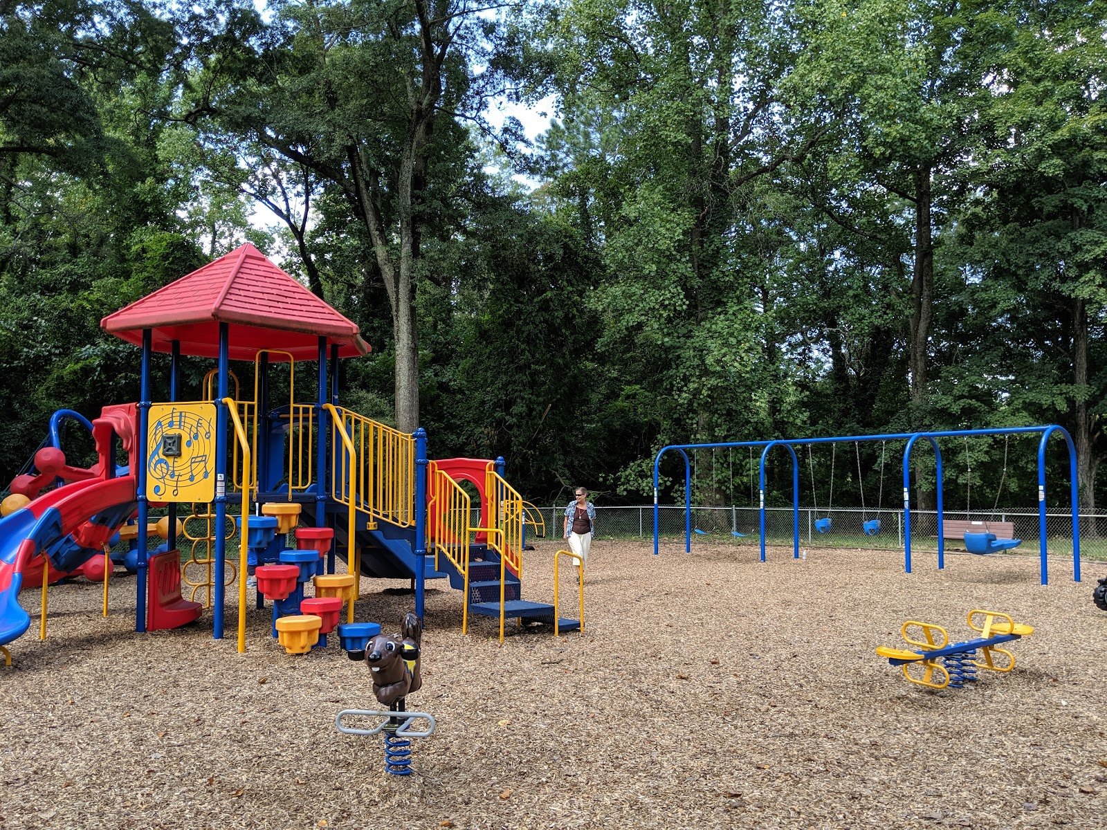 carillon-playground-1