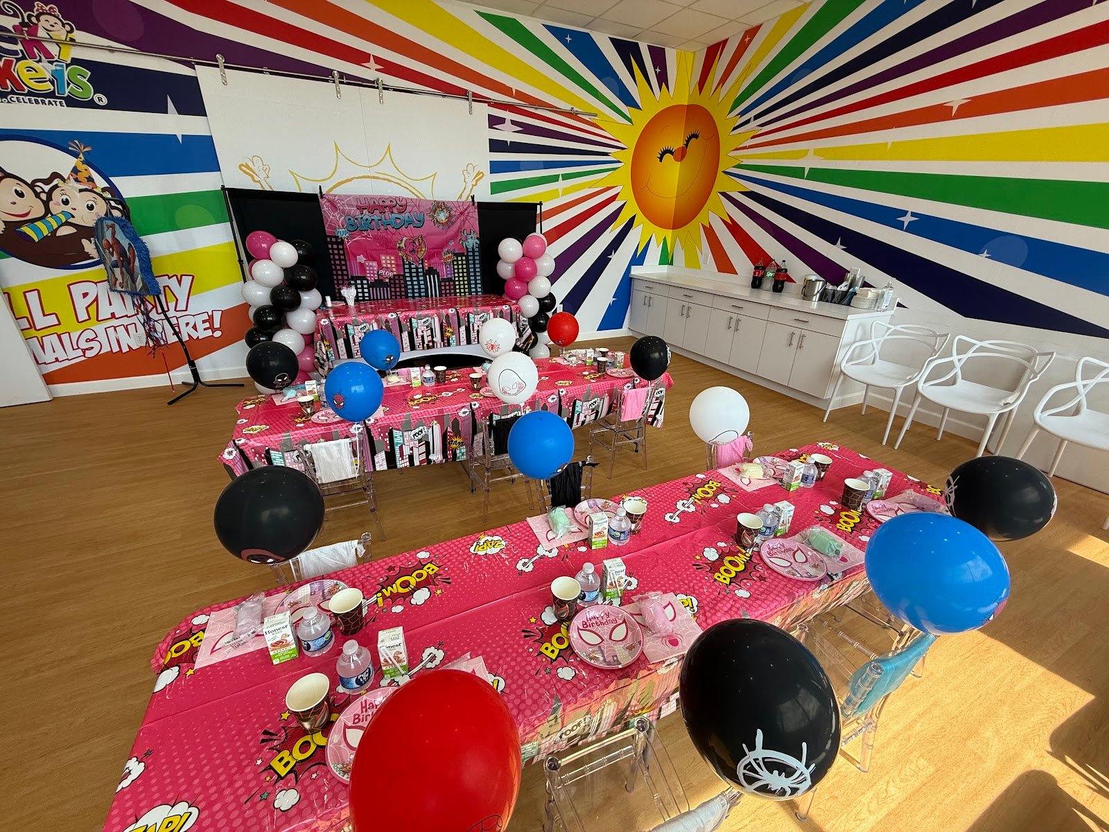 cheeky-monkeys-highland-village-4